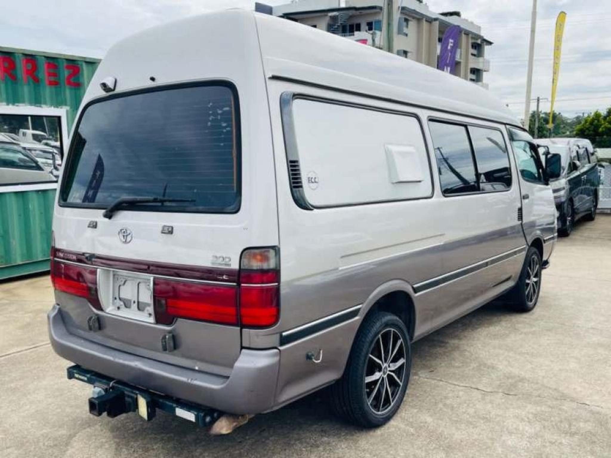 toyota HIACE CAMPER