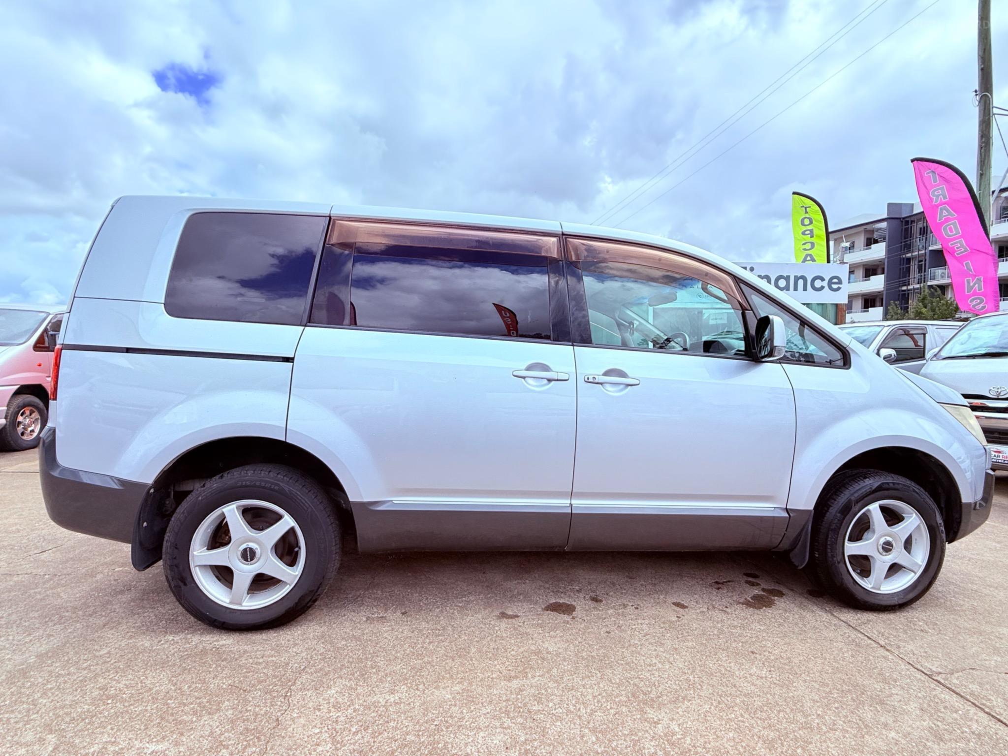 Mitsubishi DELICA