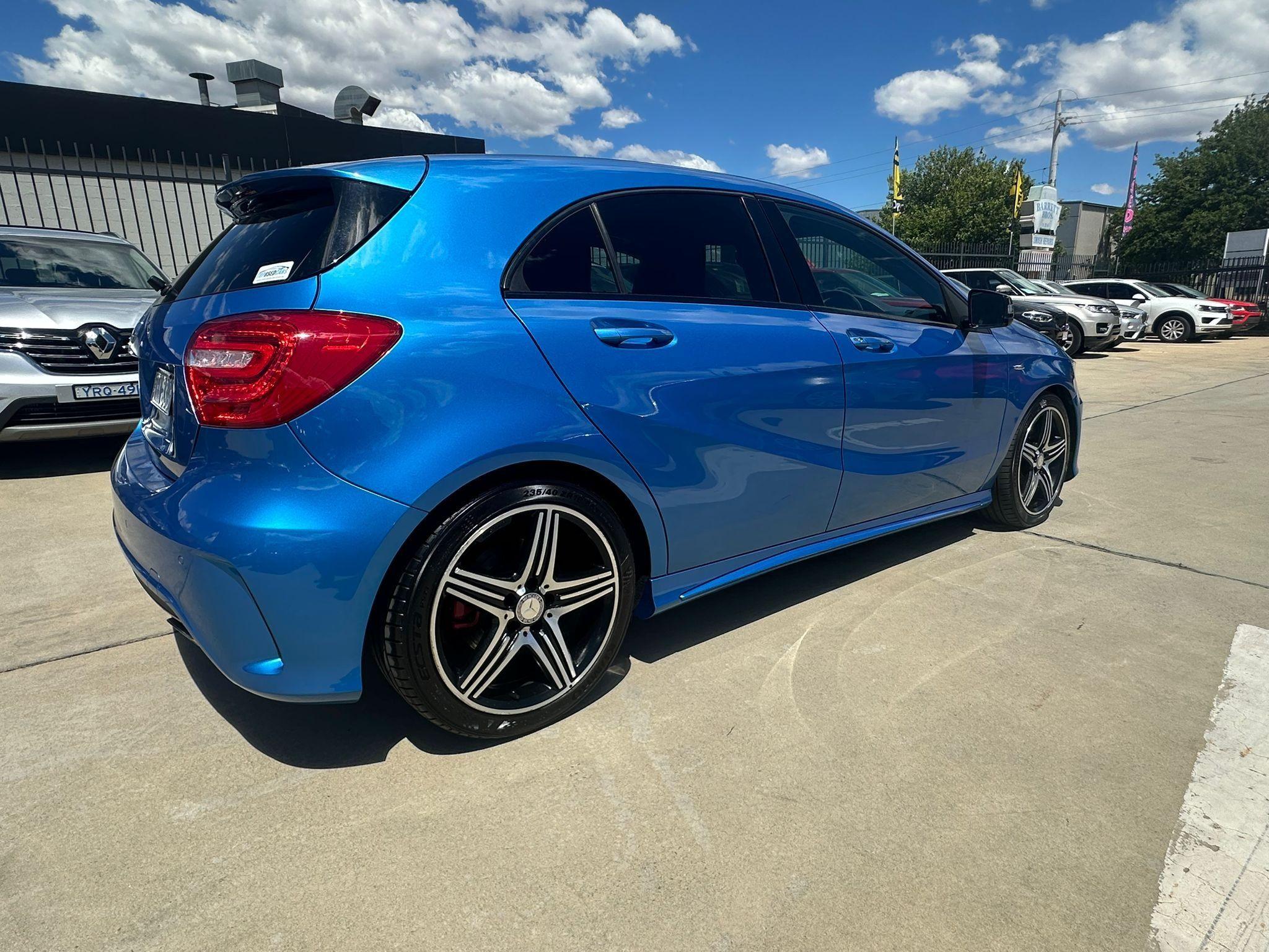 MERCEDES-BENZ A250