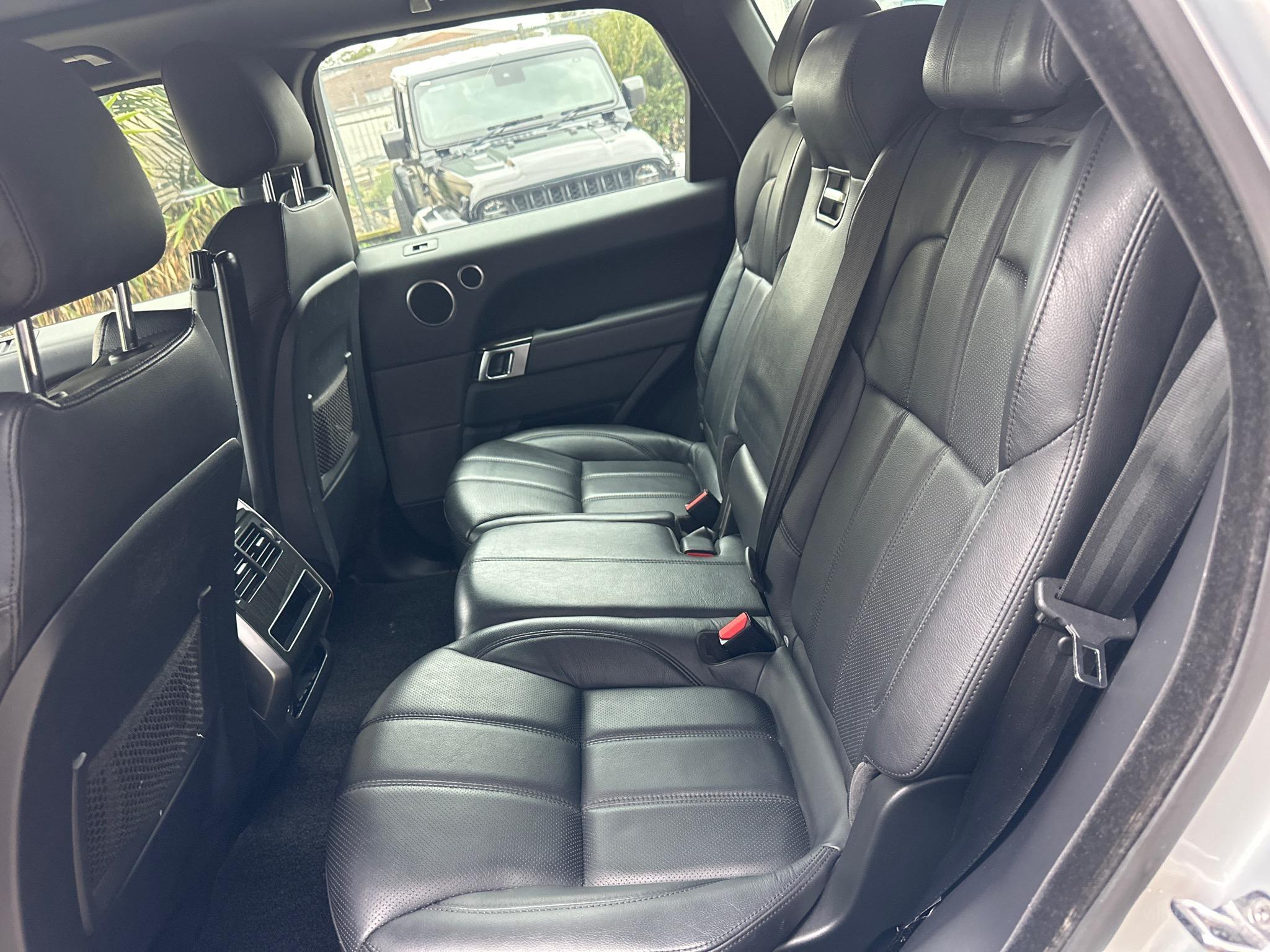 LAND ROVER RANGE ROVER SPORT L494 TDV6 SE WAGON 5DR SPTS AUTO 8SP 4X4 3.0DTT [MY14] image 10