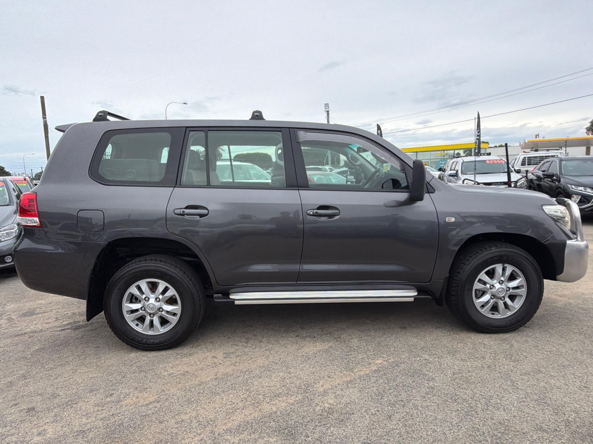 TOYOTA LANDCRUISER