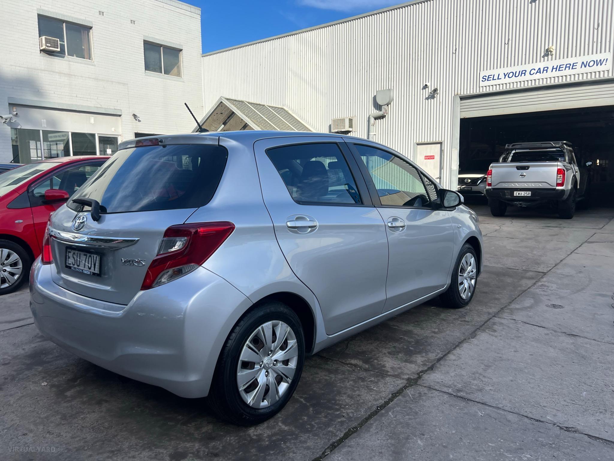 TOYOTA YARIS
