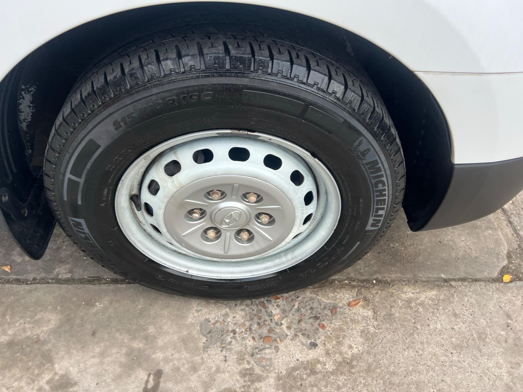 HYUNDAI iLOAD