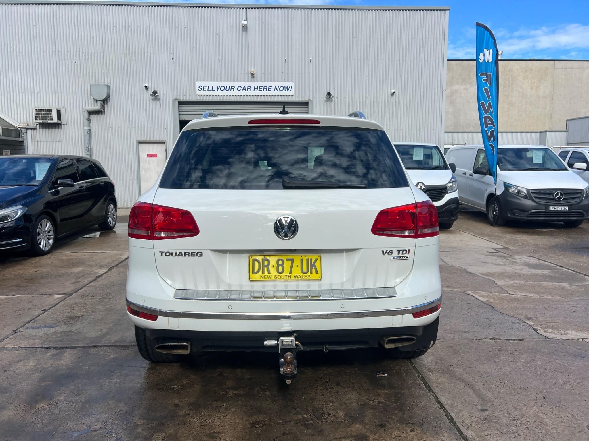 VOLKSWAGEN TOUAREG