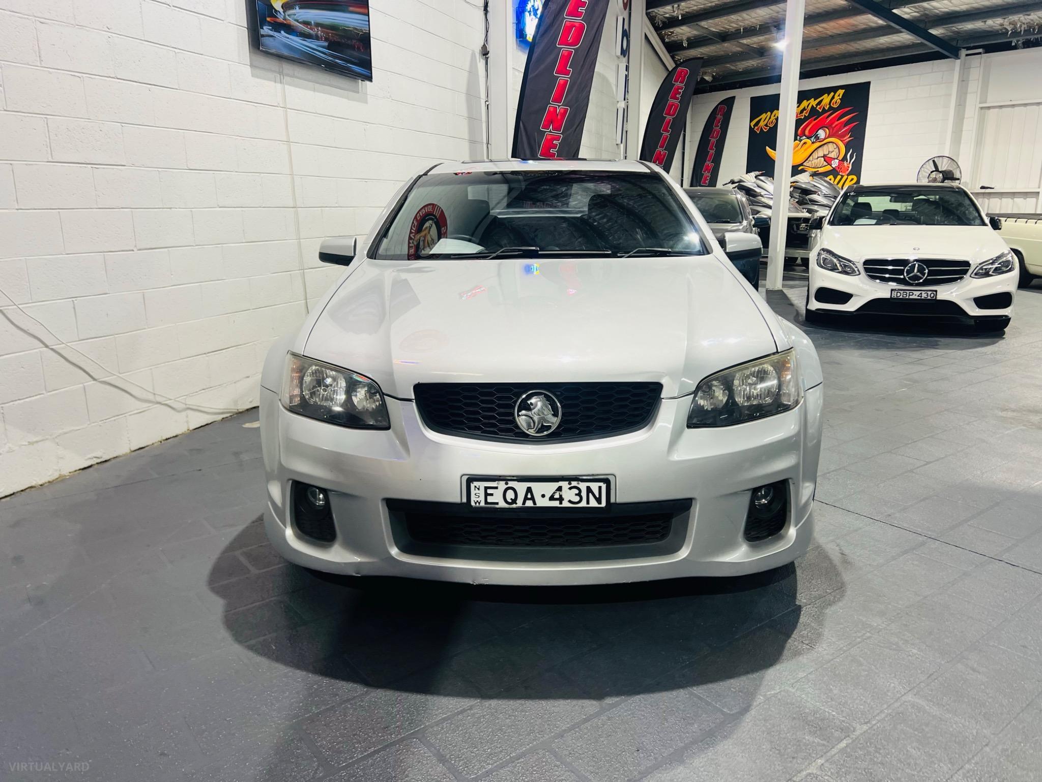 HOLDEN COMMODORE