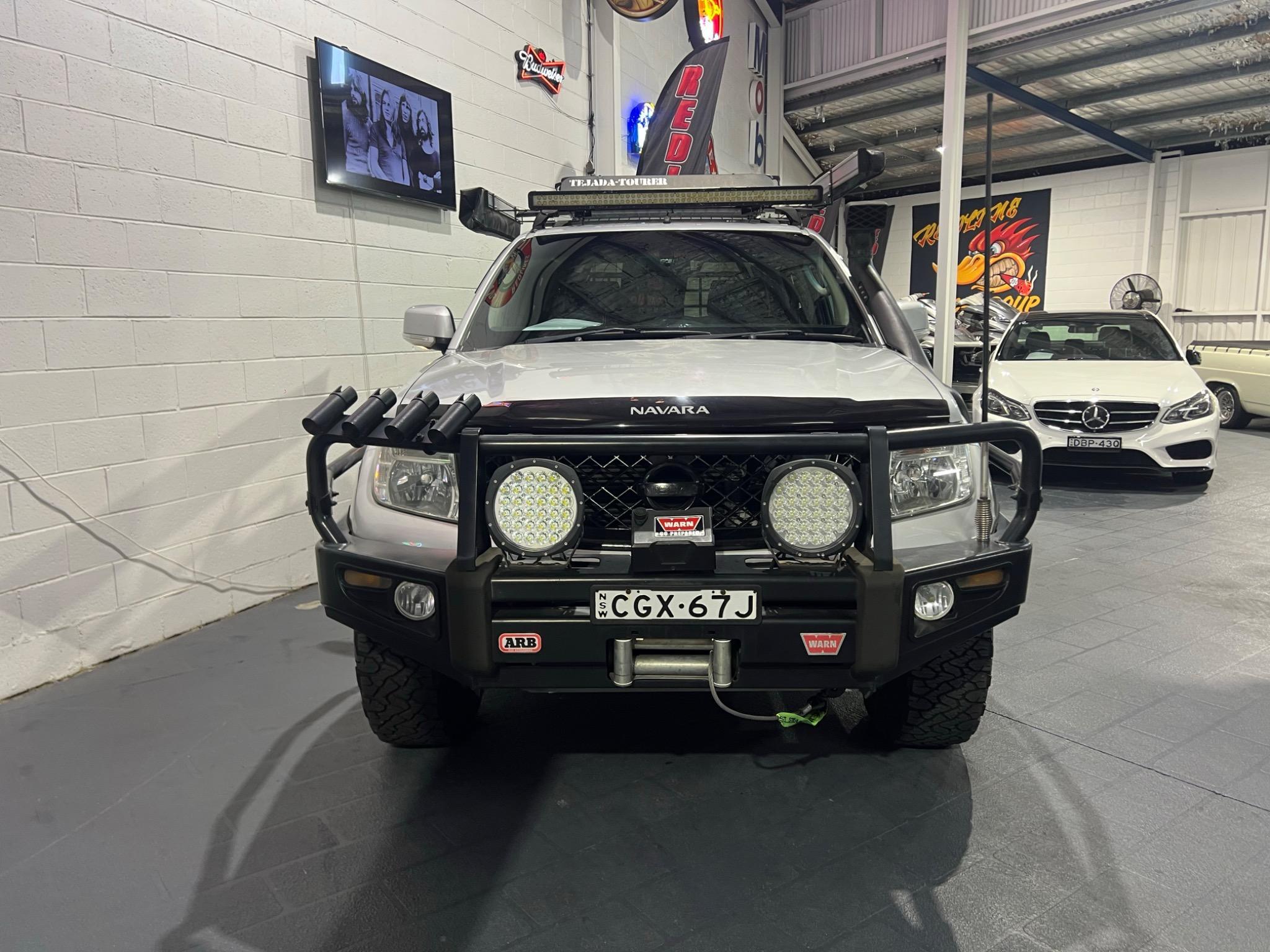 NISSAN NAVARA
