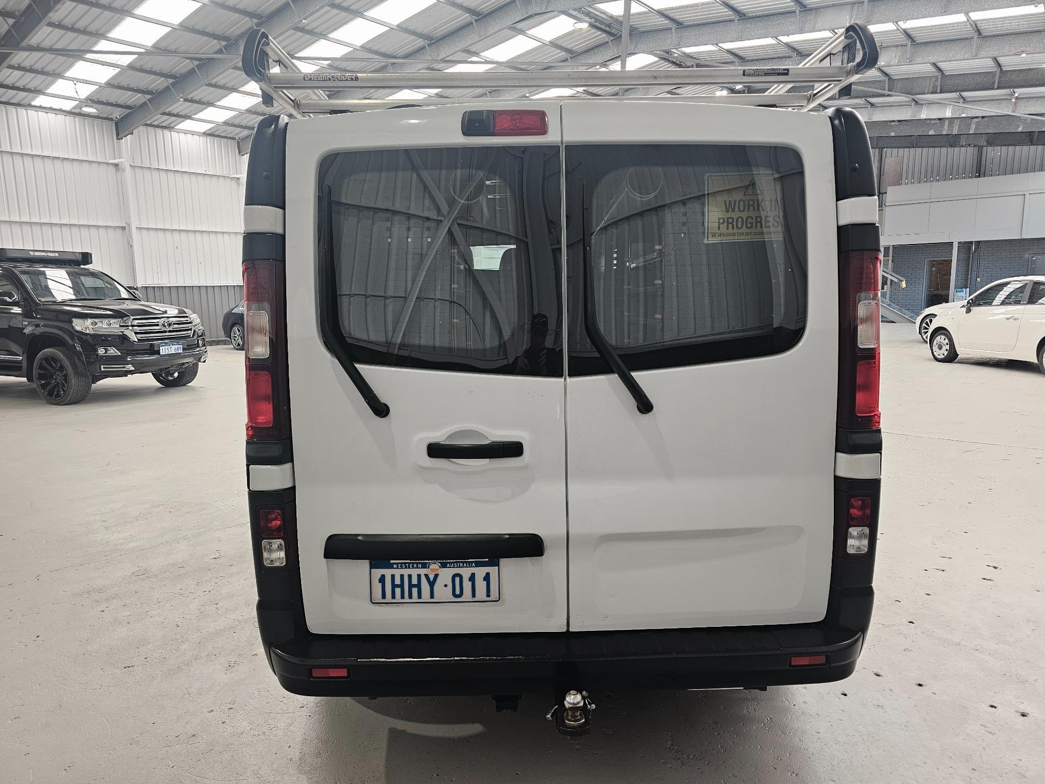 RENAULT TRAFIC