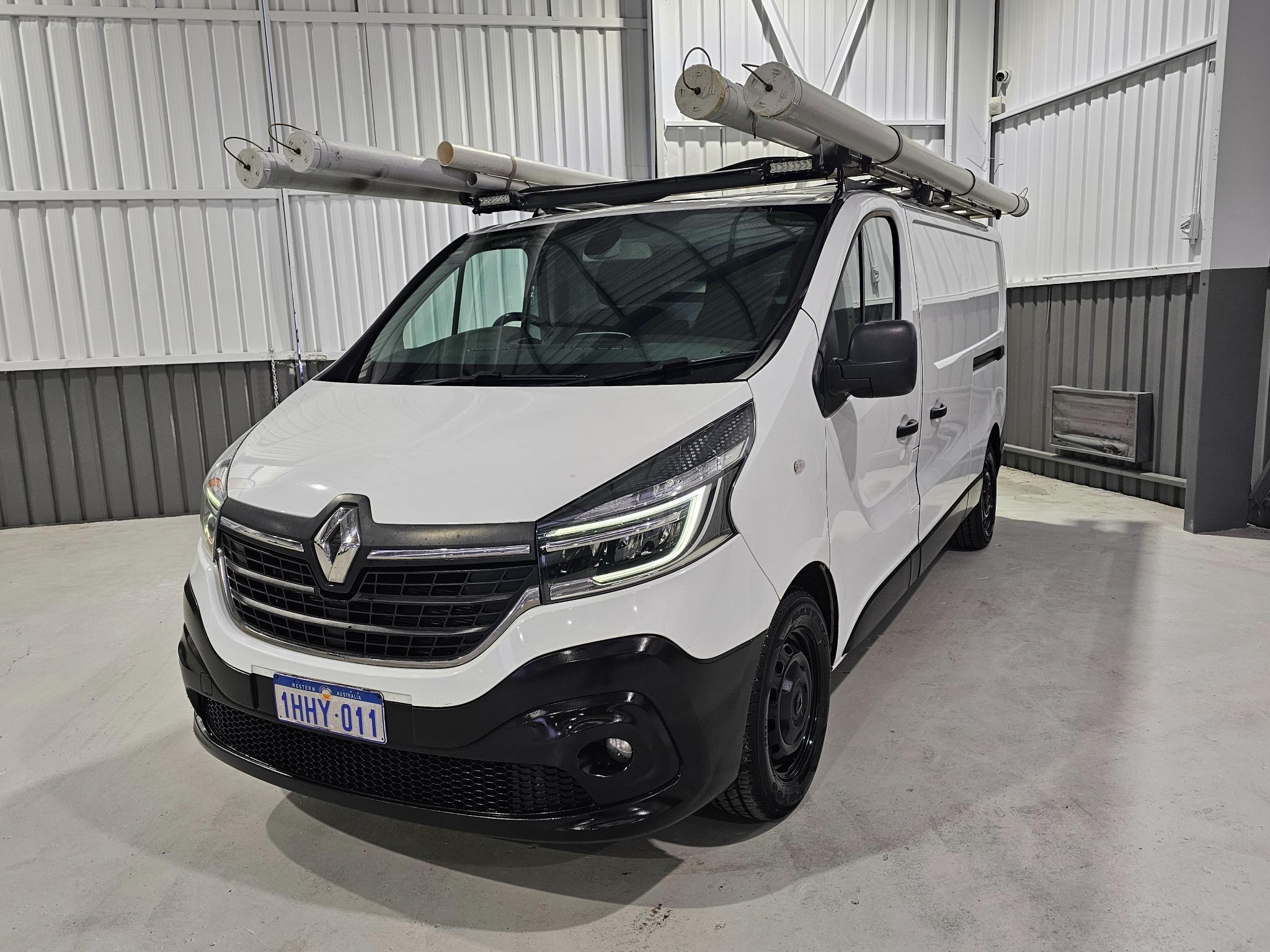 RENAULT TRAFIC