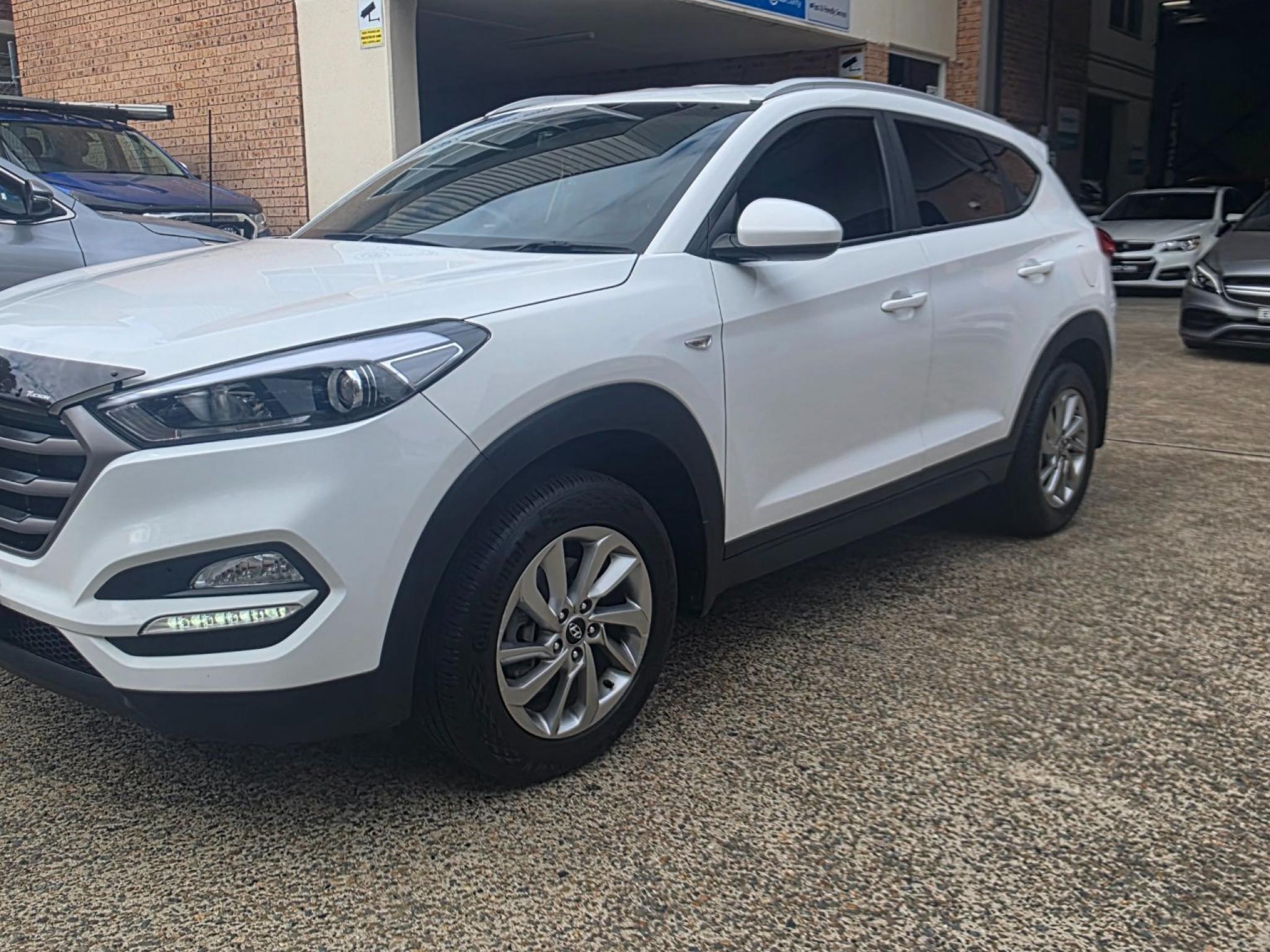 HYUNDAI TUCSON