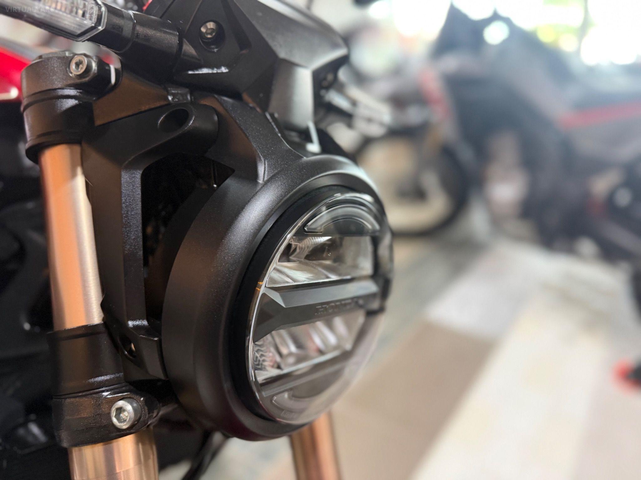 HONDA CB300R