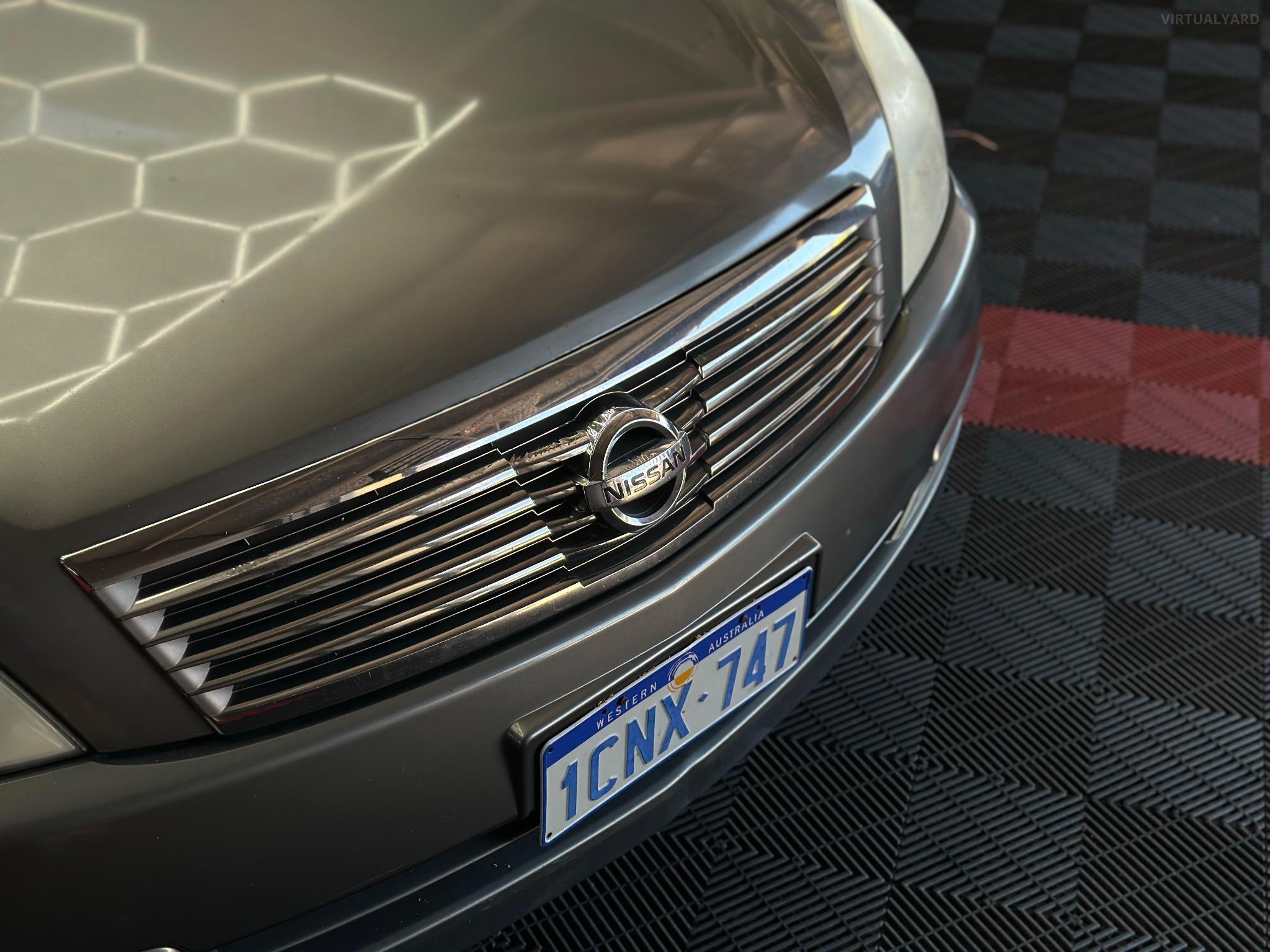 Nissan Maxima