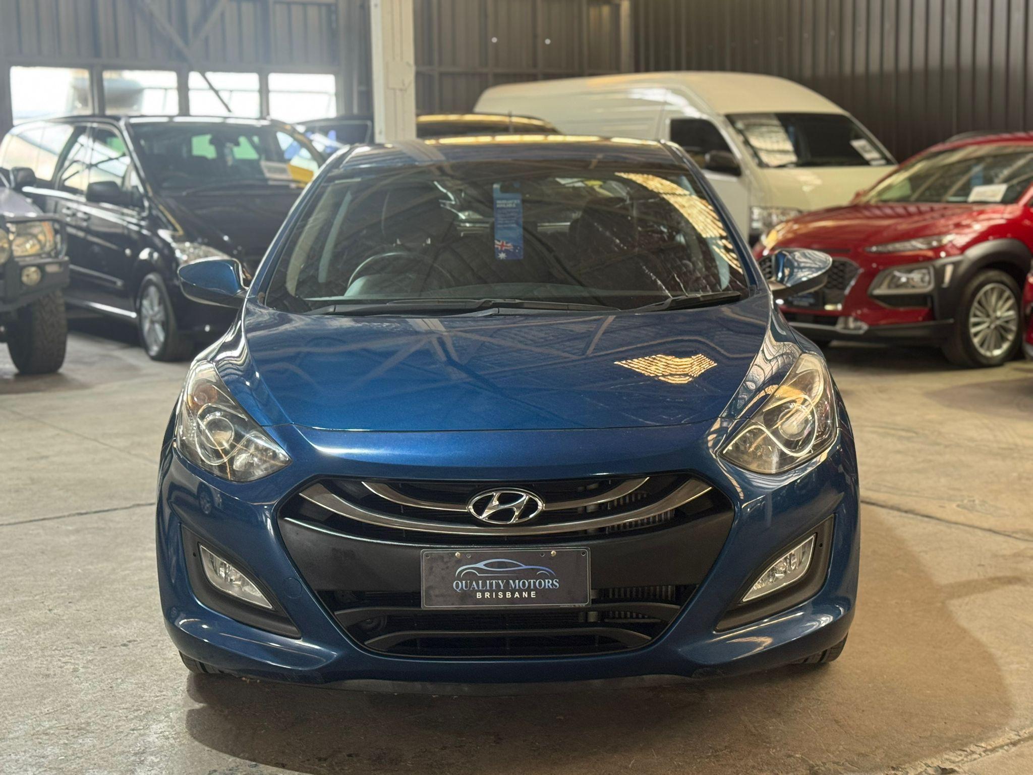 HYUNDAI i30