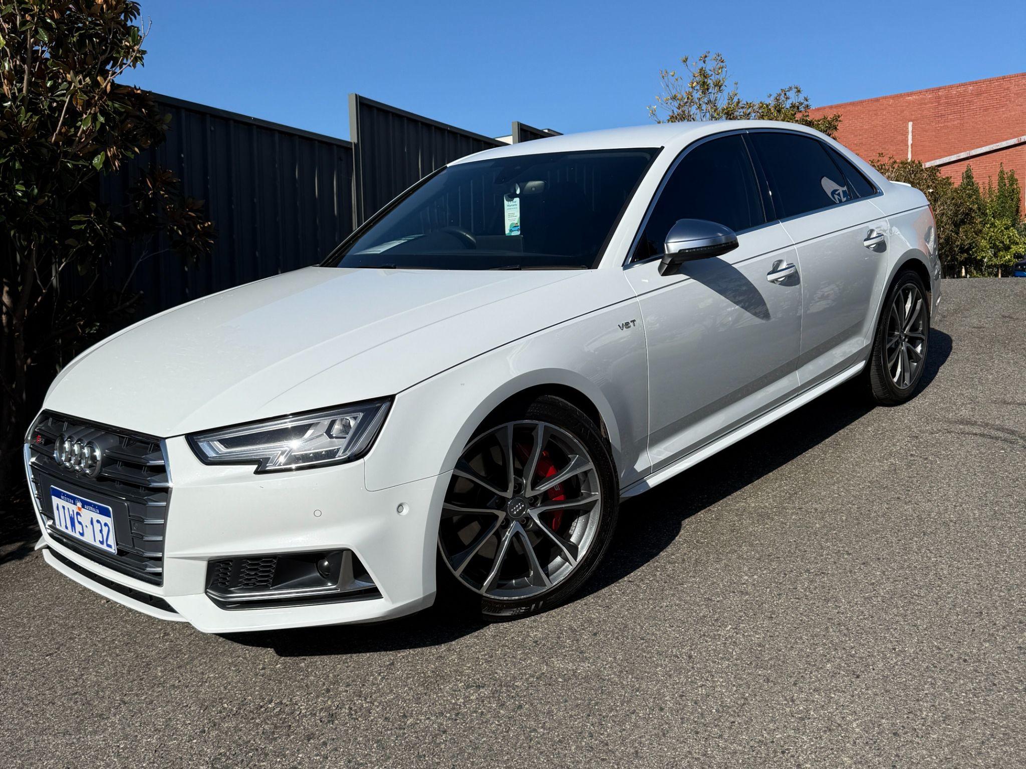 AUDI S4
