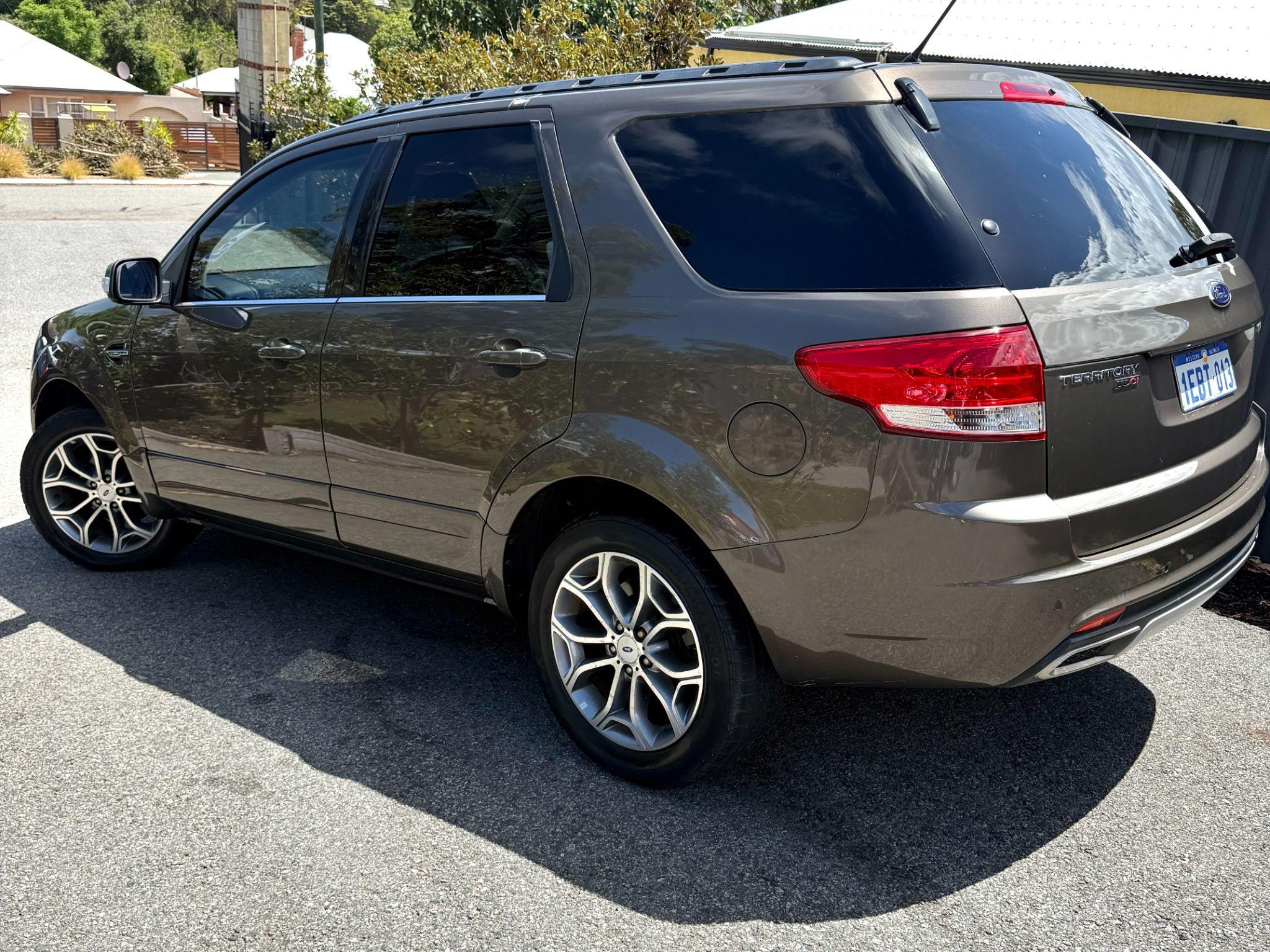 FORD TERRITORY