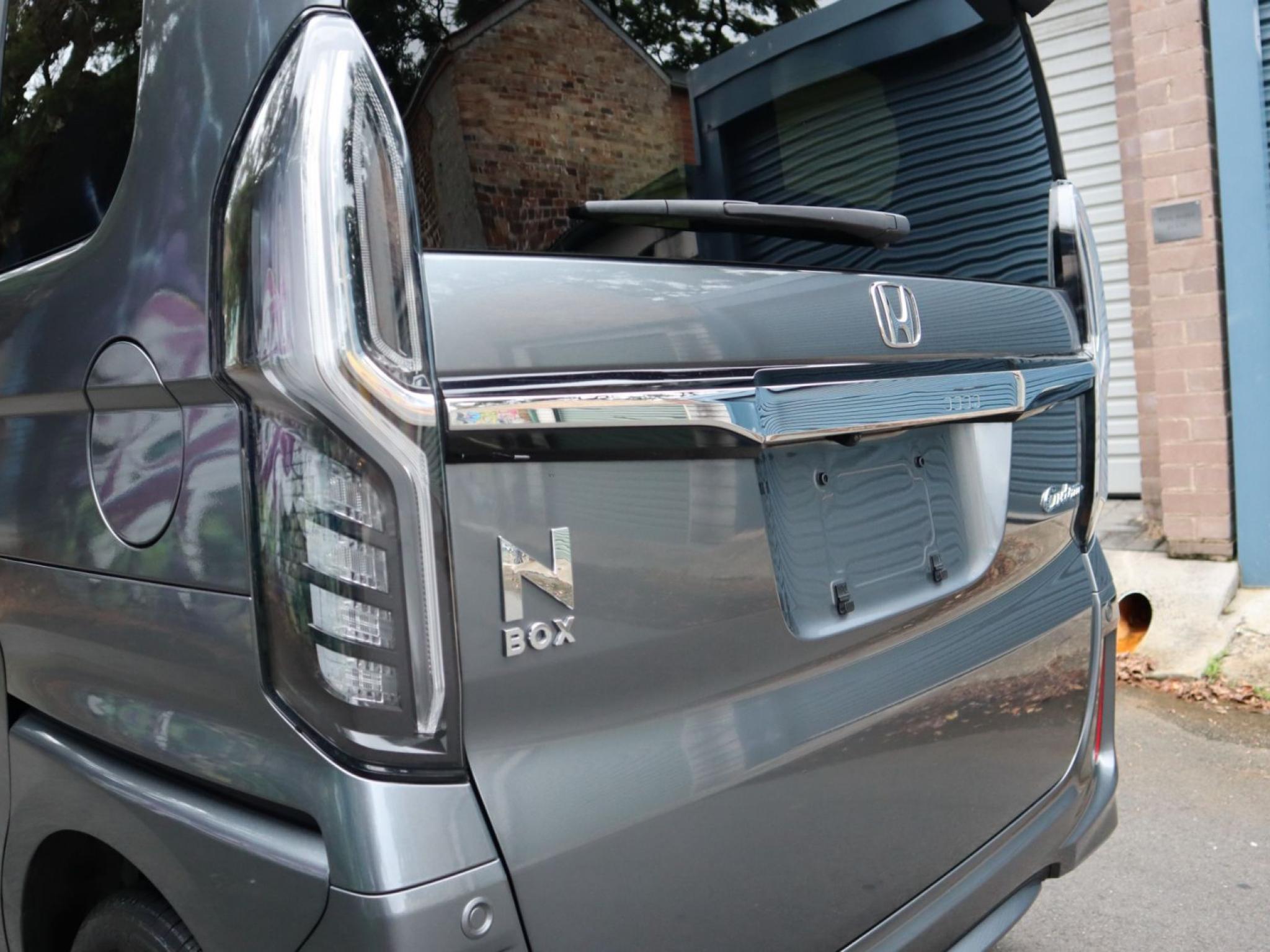 HONDA N BOX Turbo Custom