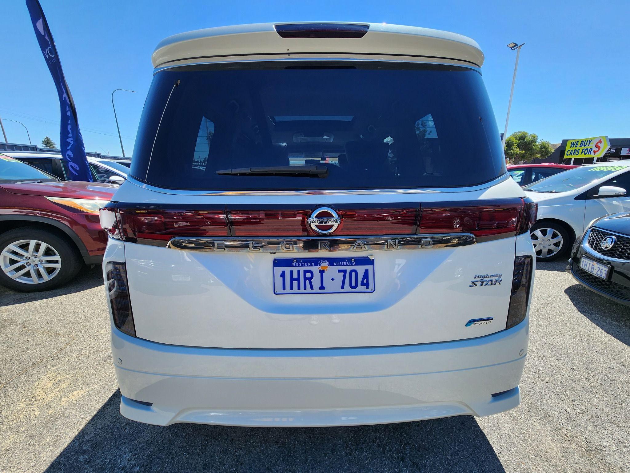 NISSAN ELGRAND