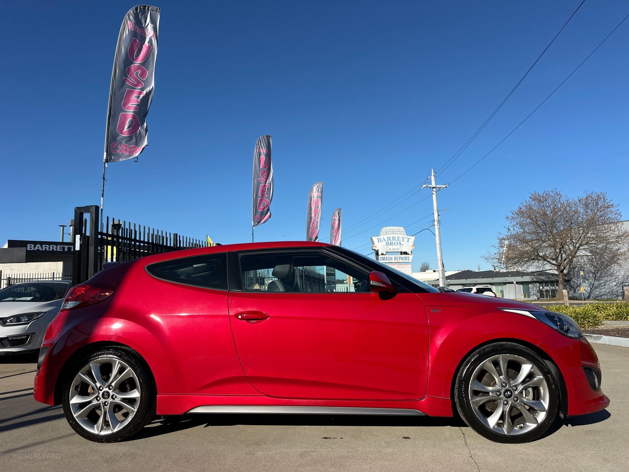 HYUNDAI VELOSTER