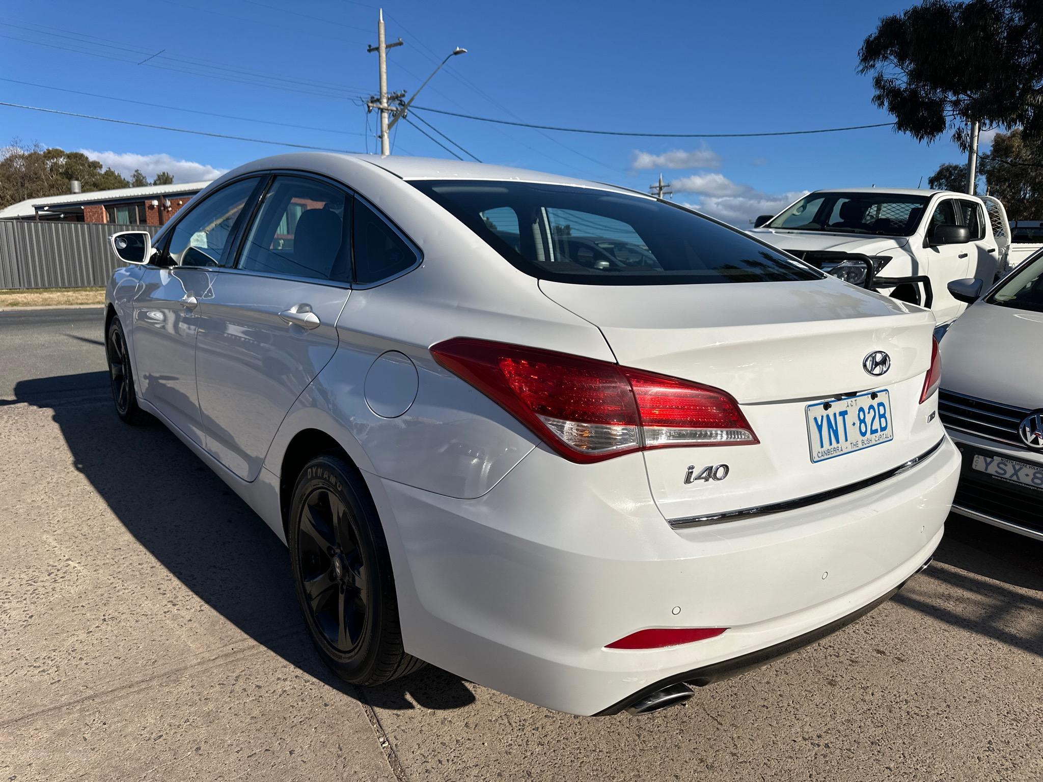 HYUNDAI i40