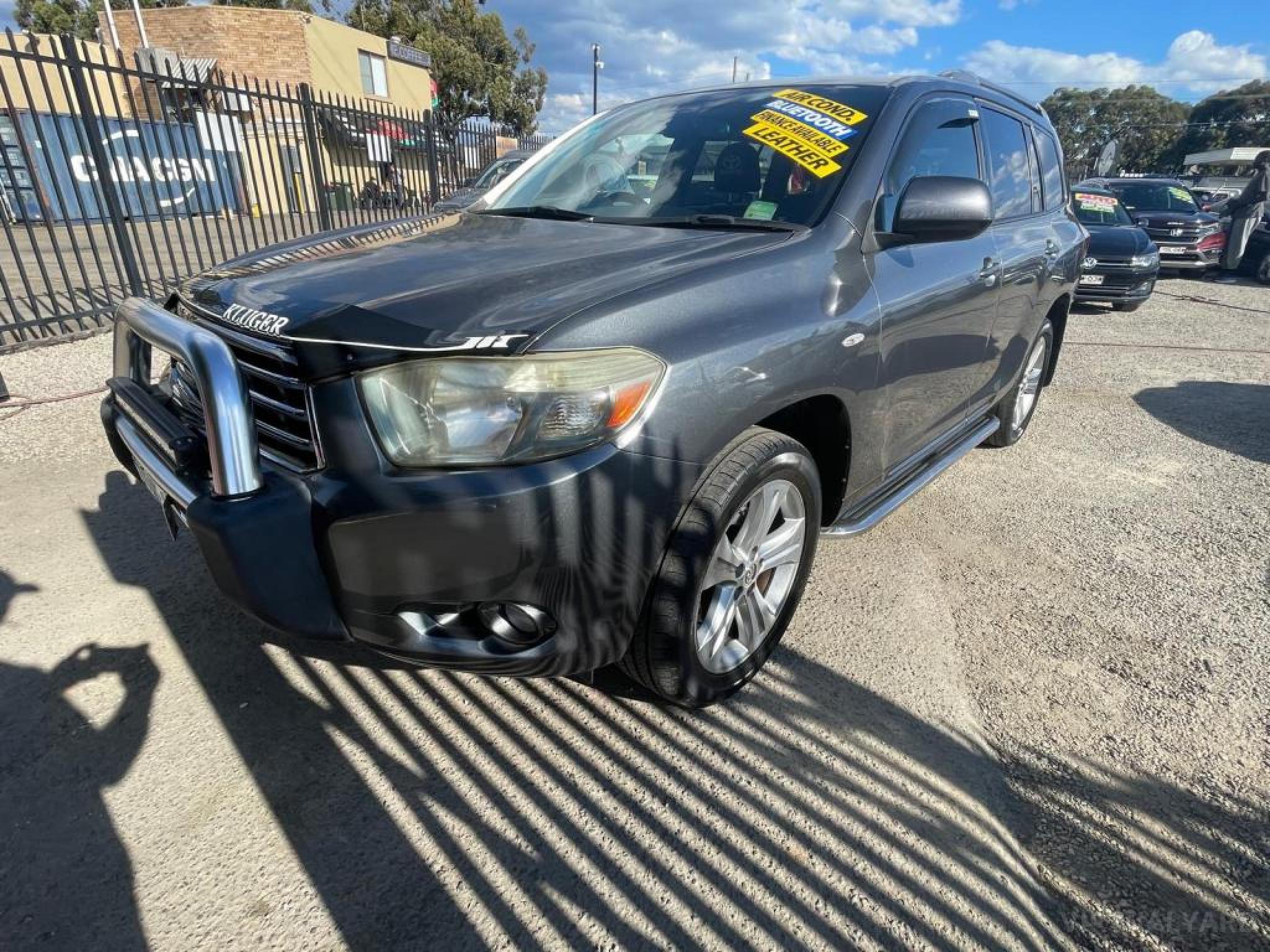 TOYOTA KLUGER