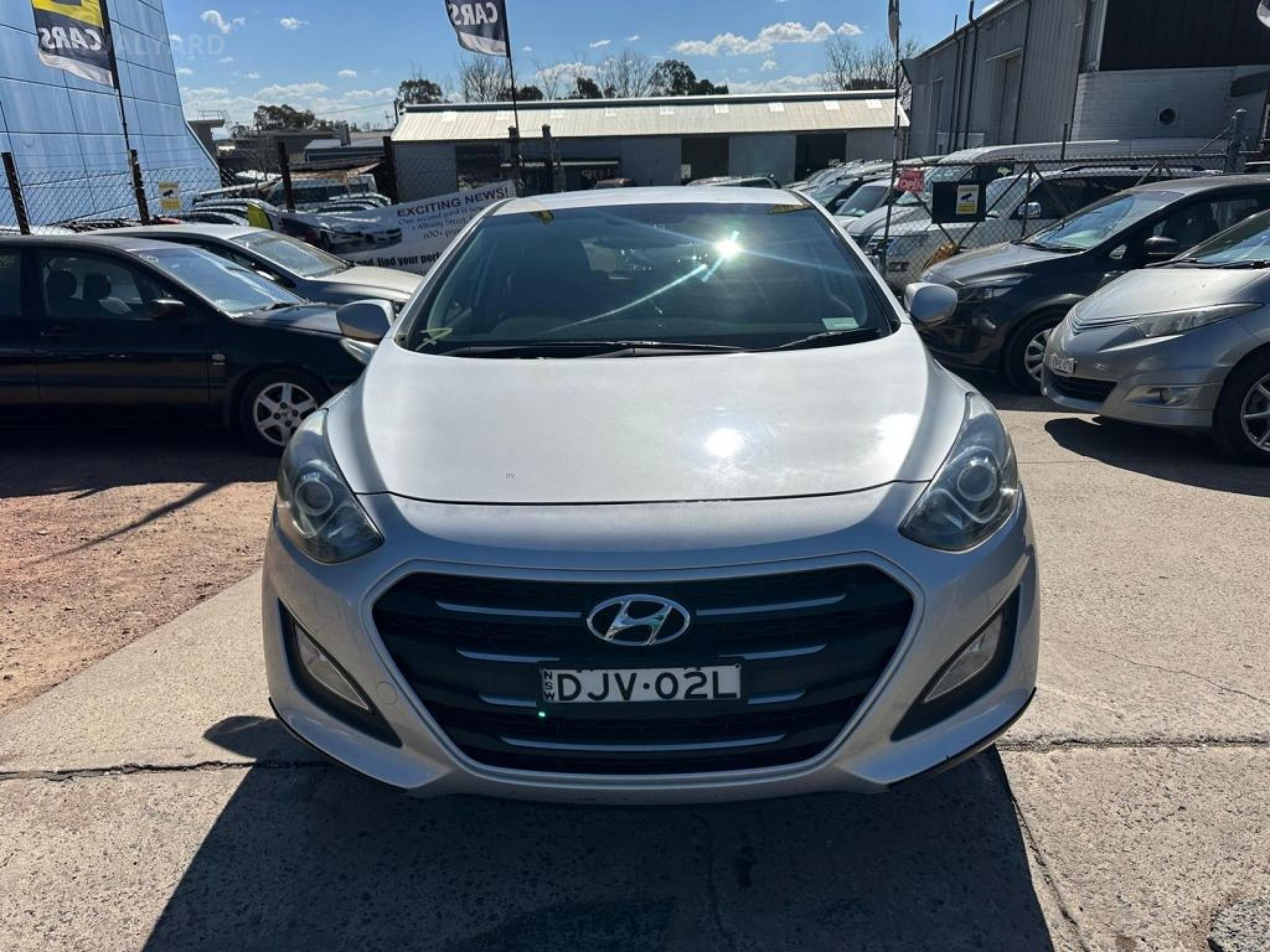 HYUNDAI i30
