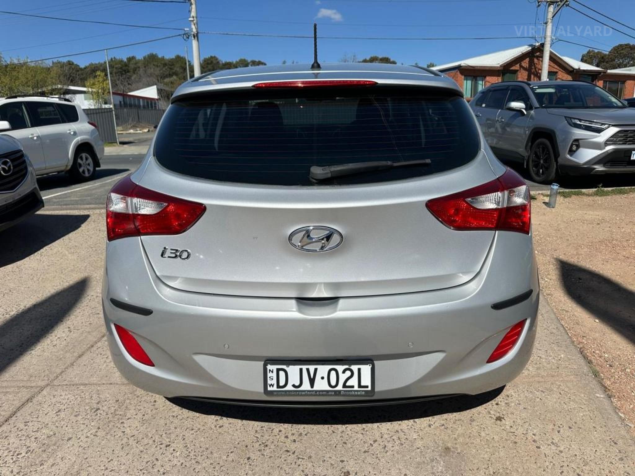 HYUNDAI i30