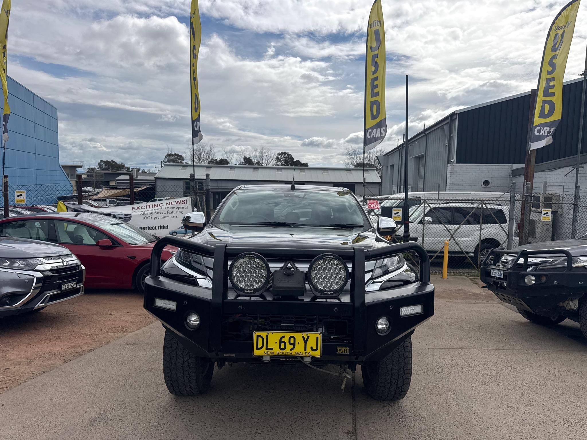 MITSUBISHI TRITON
