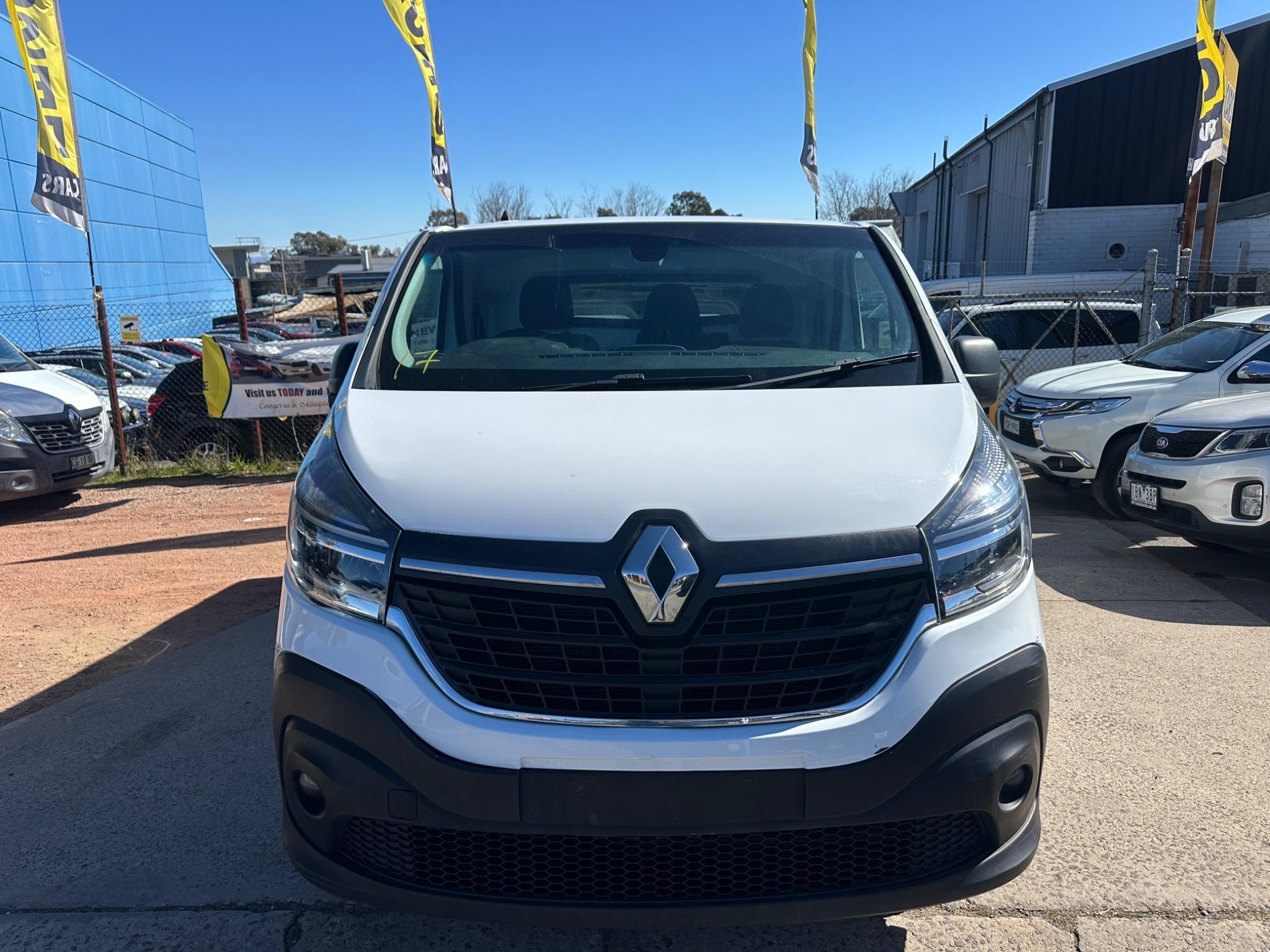 RENAULT TRAFIC