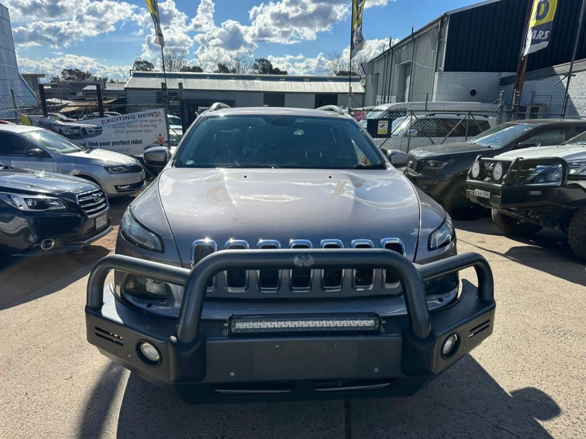 JEEP CHEROKEE