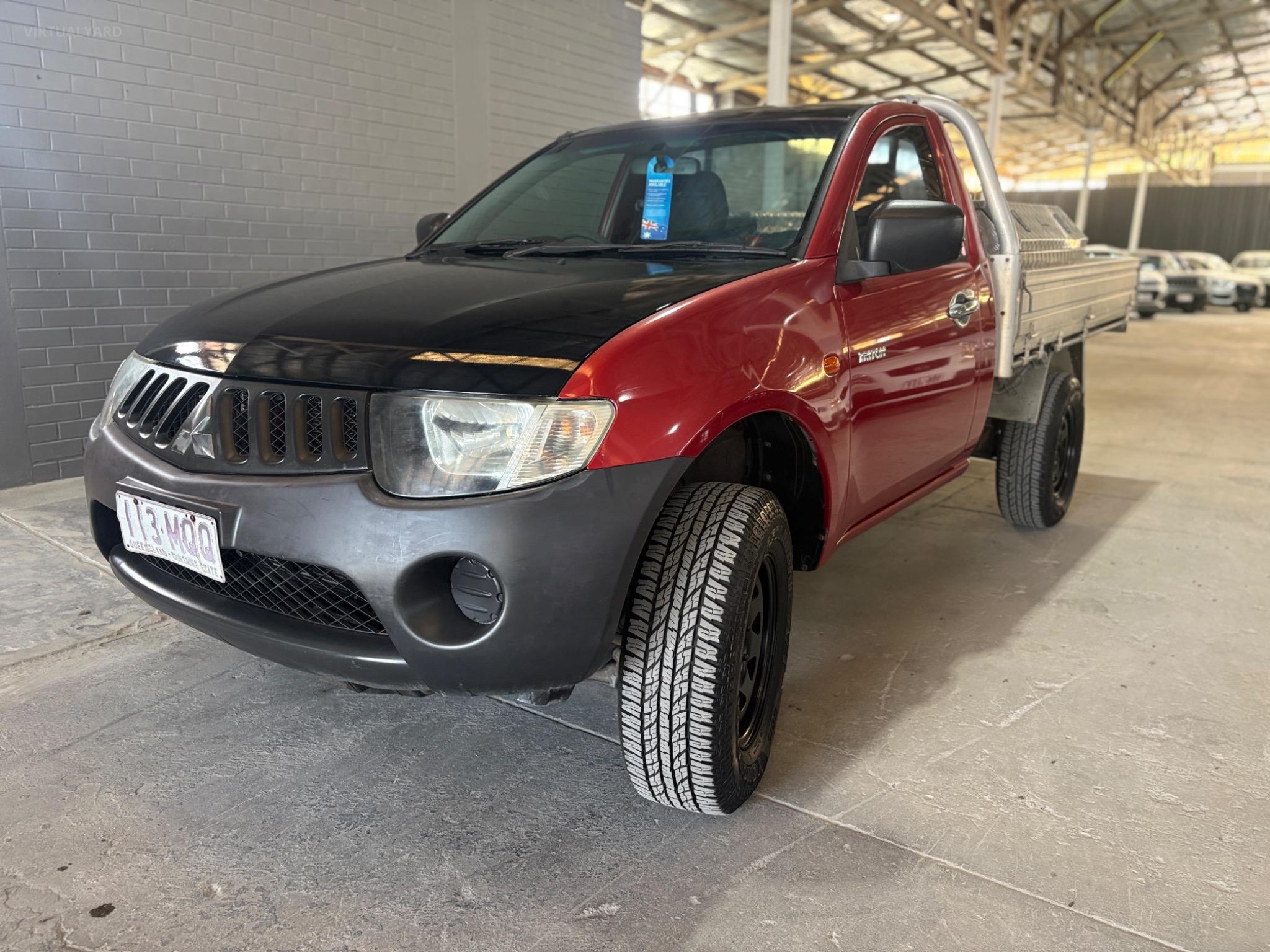MITSUBISHI TRITON