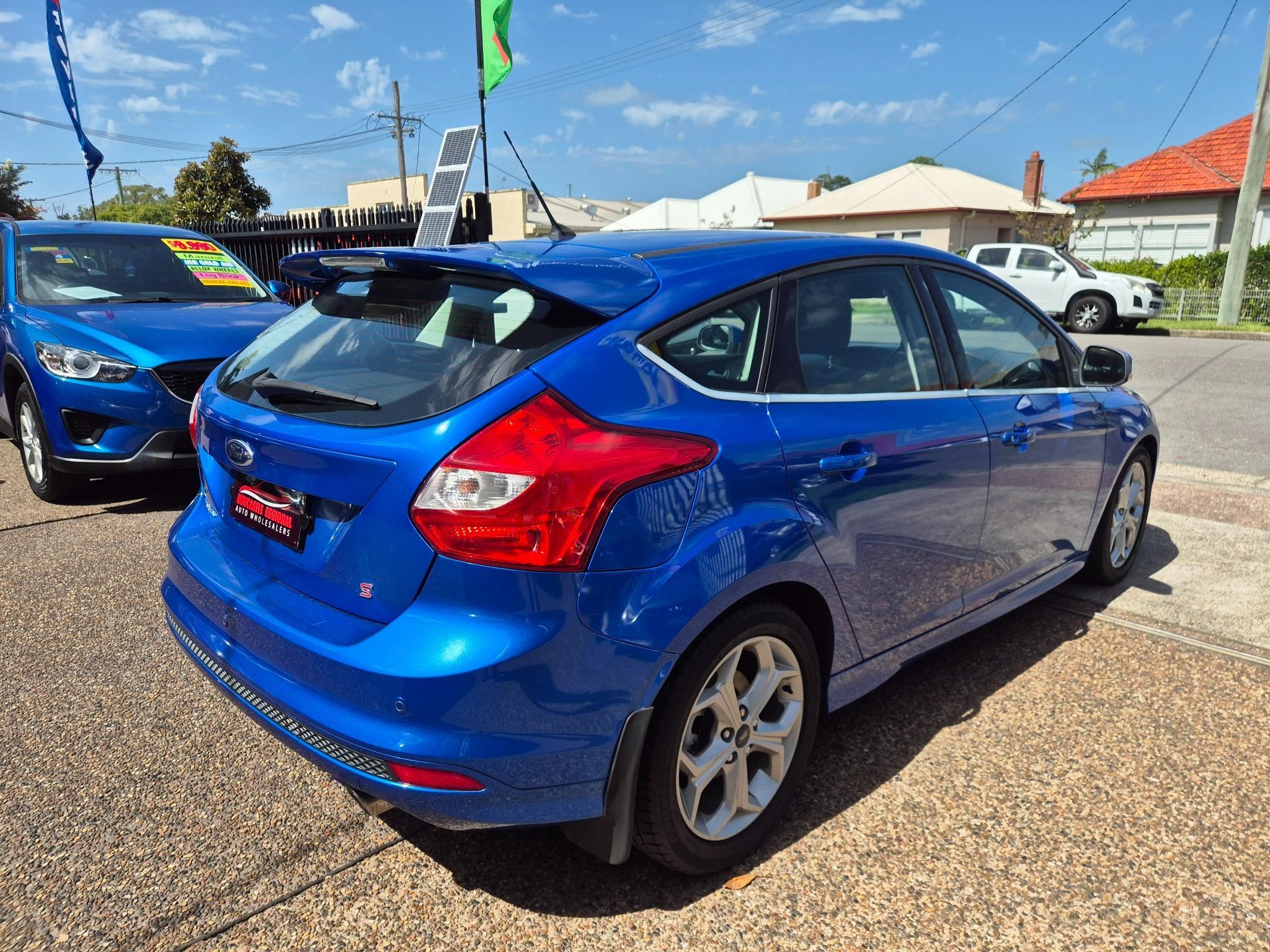 FORD FOCUS