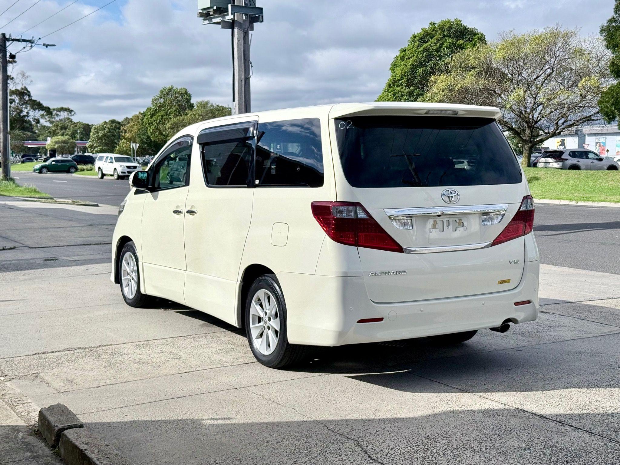 TOYOTA ALPHARD