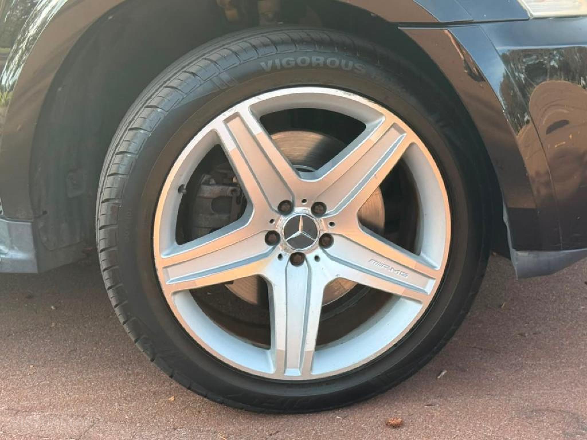 MERCEDES-BENZ GL