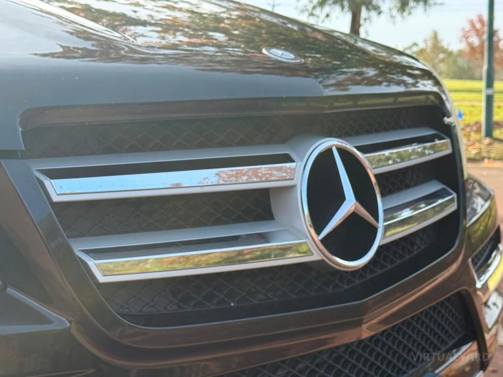 MERCEDES-BENZ GL