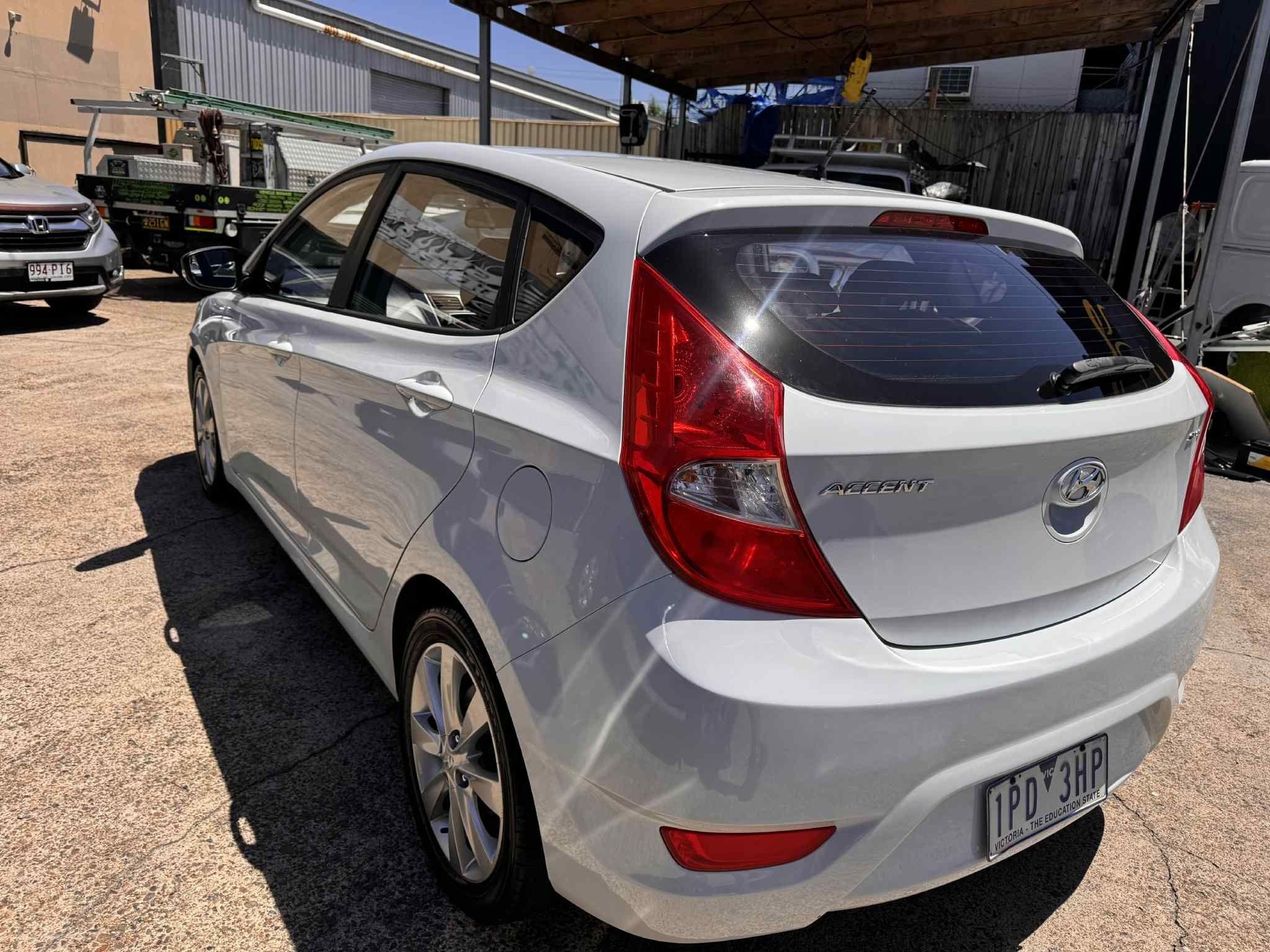 HYUNDAI ACCENT