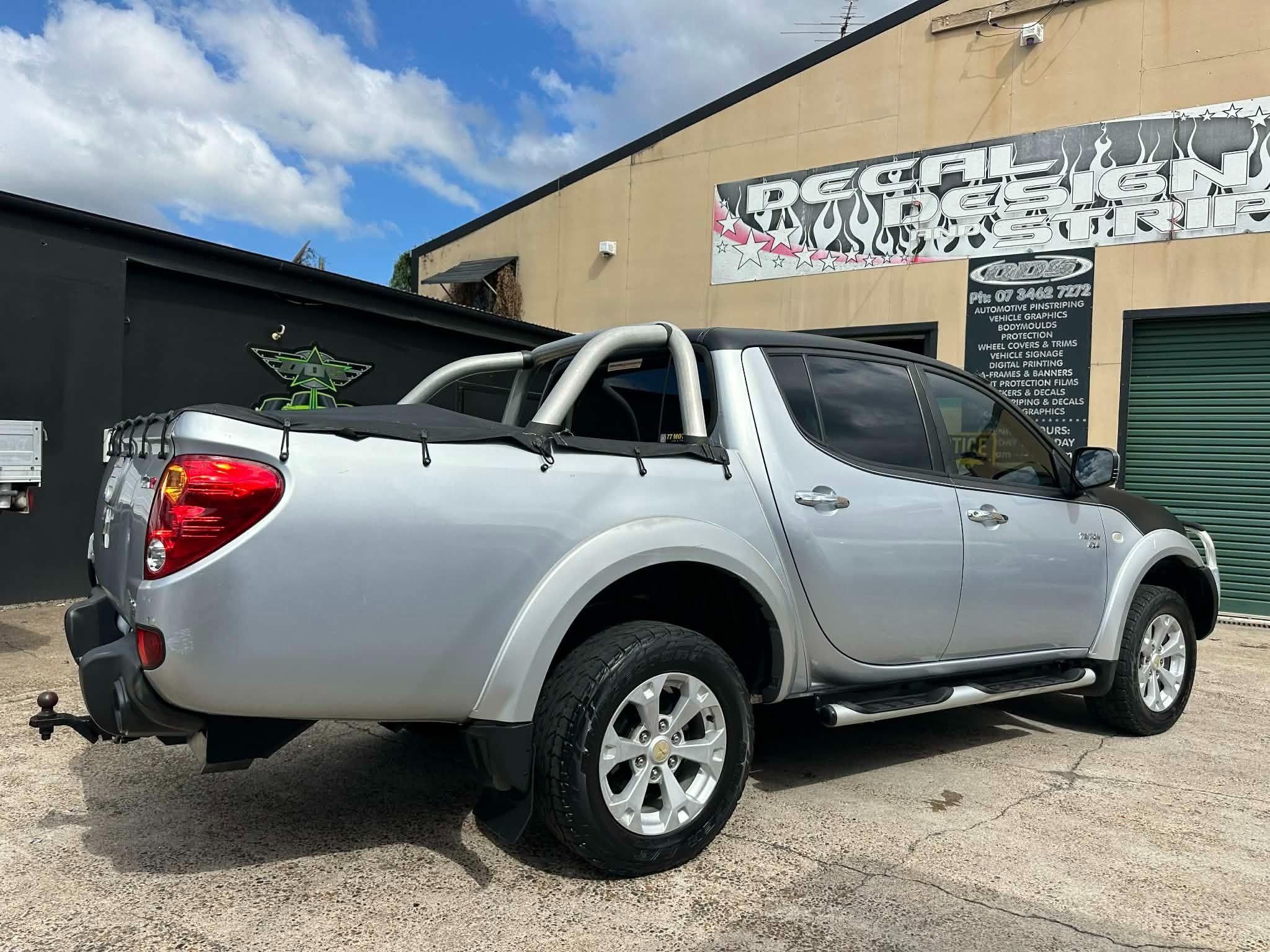 MITSUBISHI TRITON