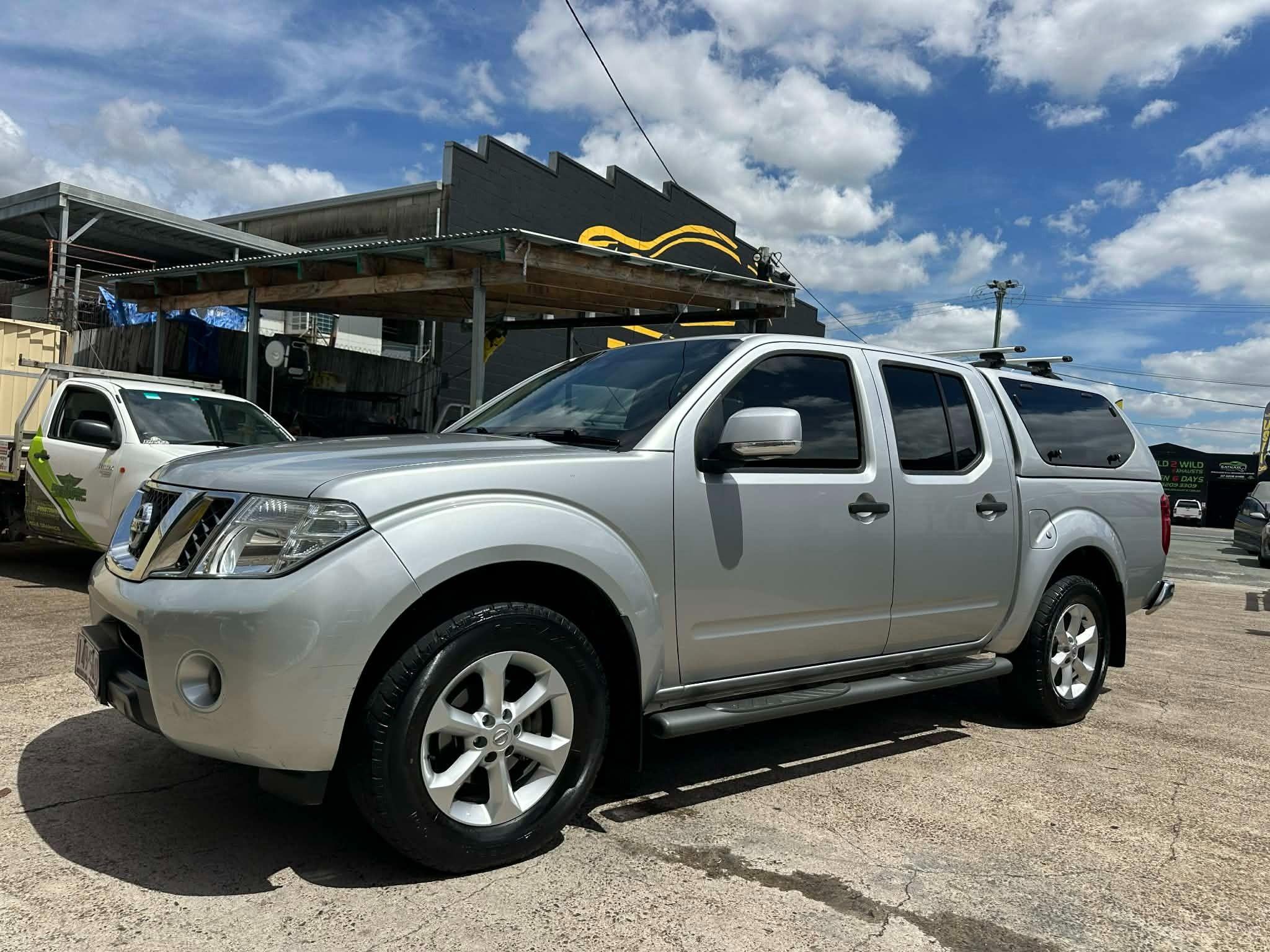 NISSAN NAVARA