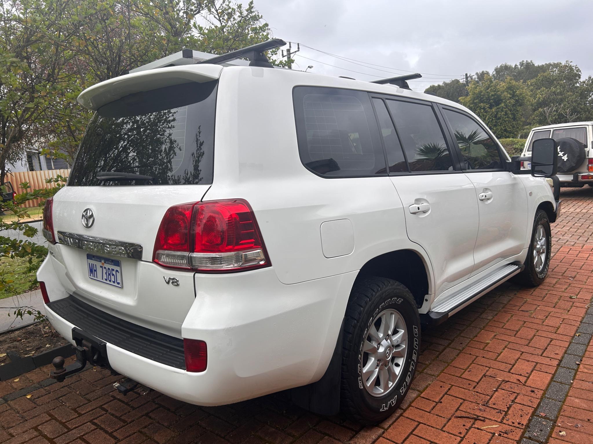 TOYOTA LANDCRUISER