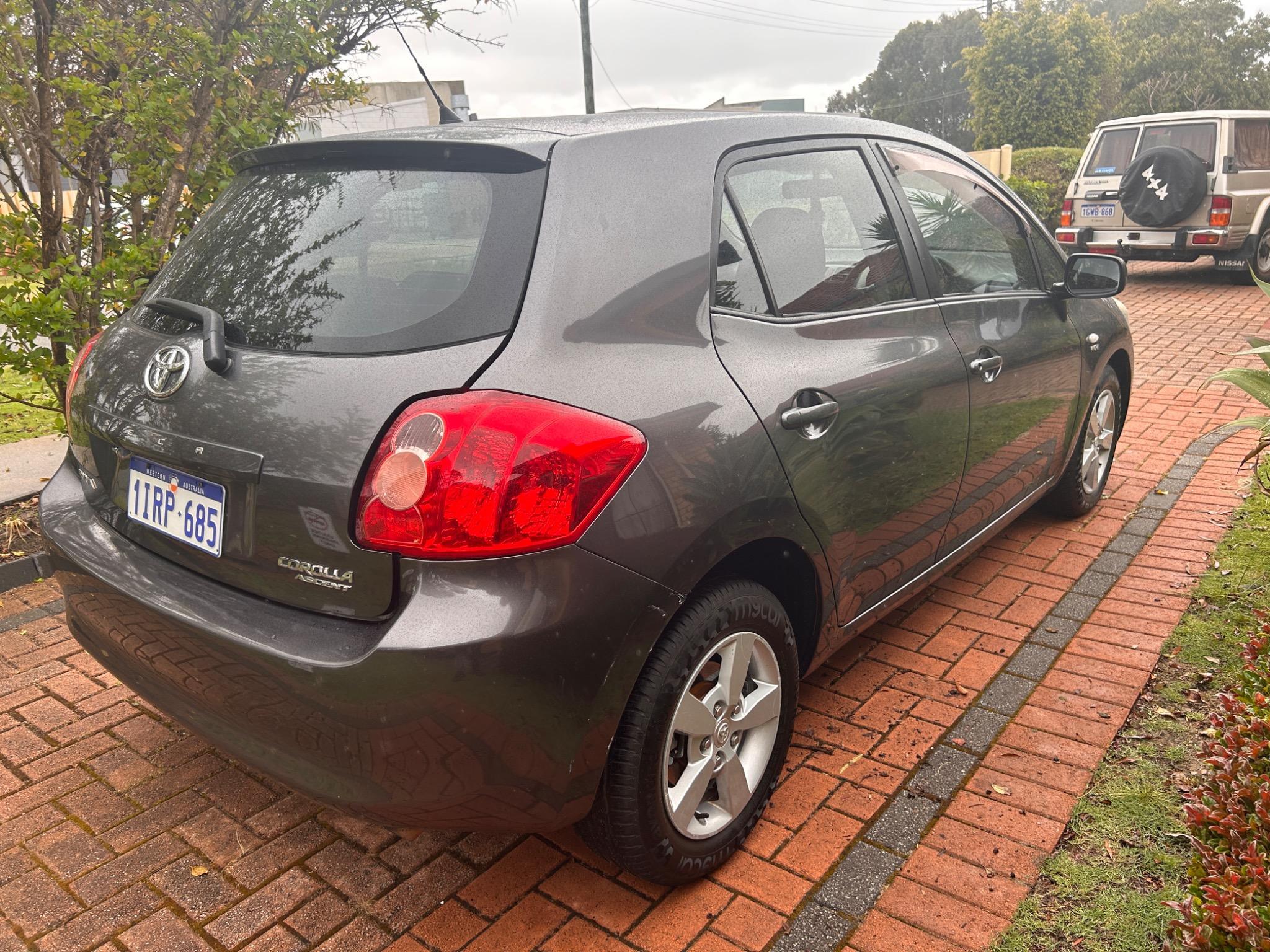 TOYOTA COROLLA