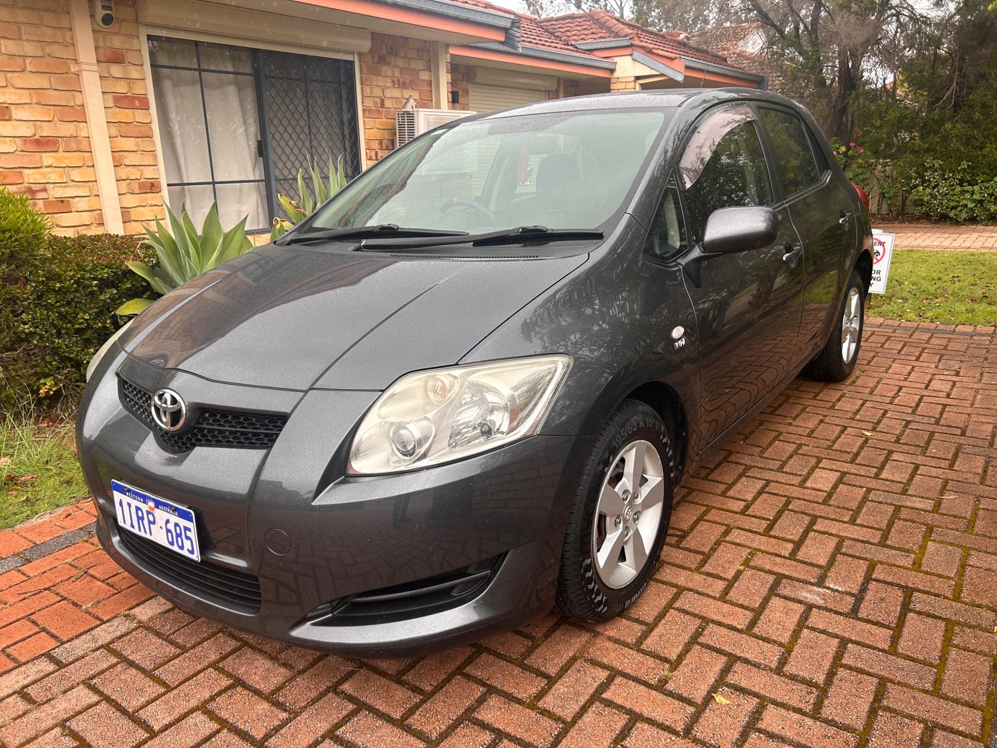 TOYOTA COROLLA
