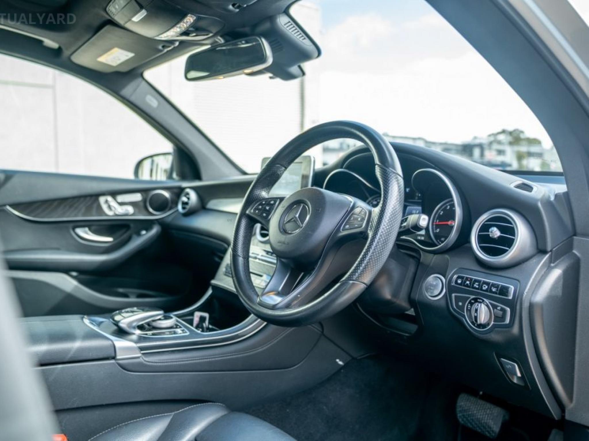 MERCEDES-BENZ GLC