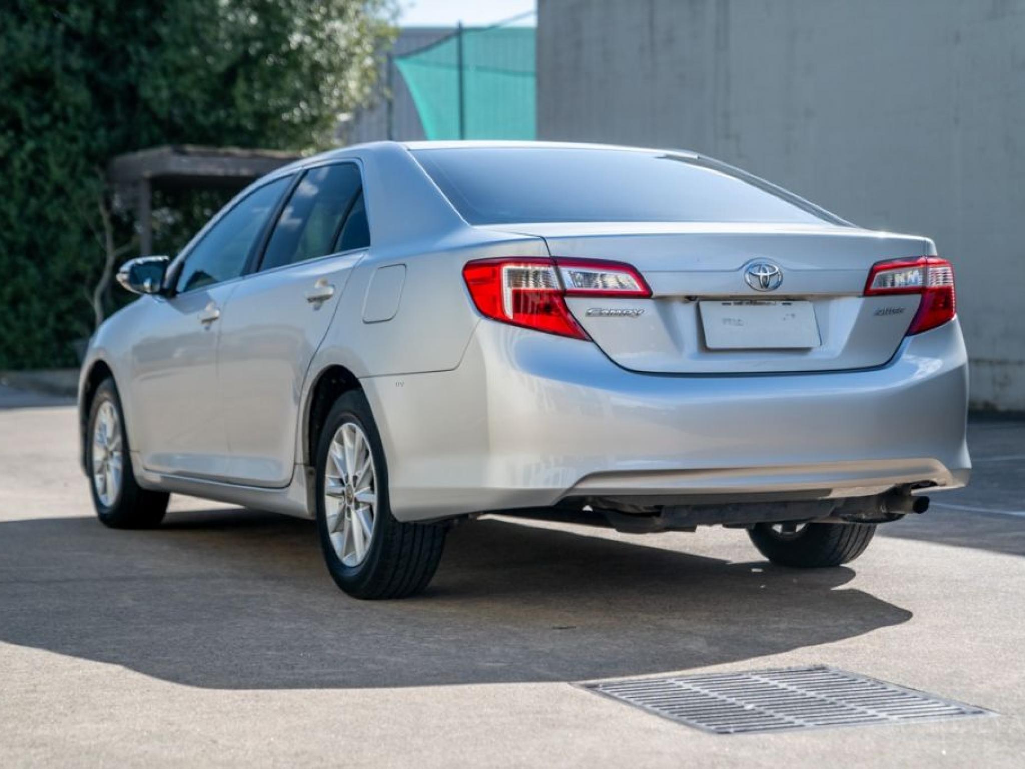 TOYOTA CAMRY