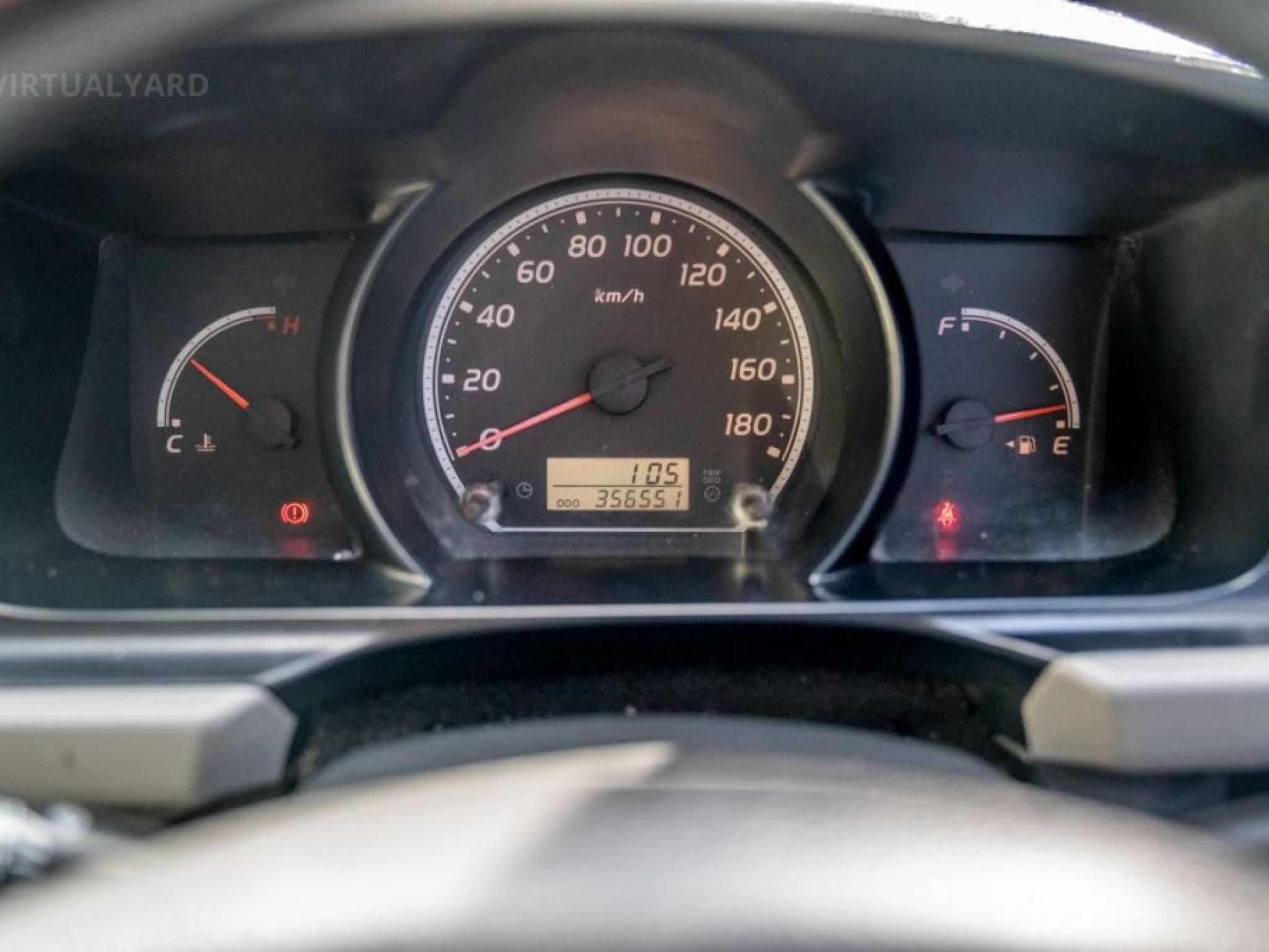 TOYOTA HIACE