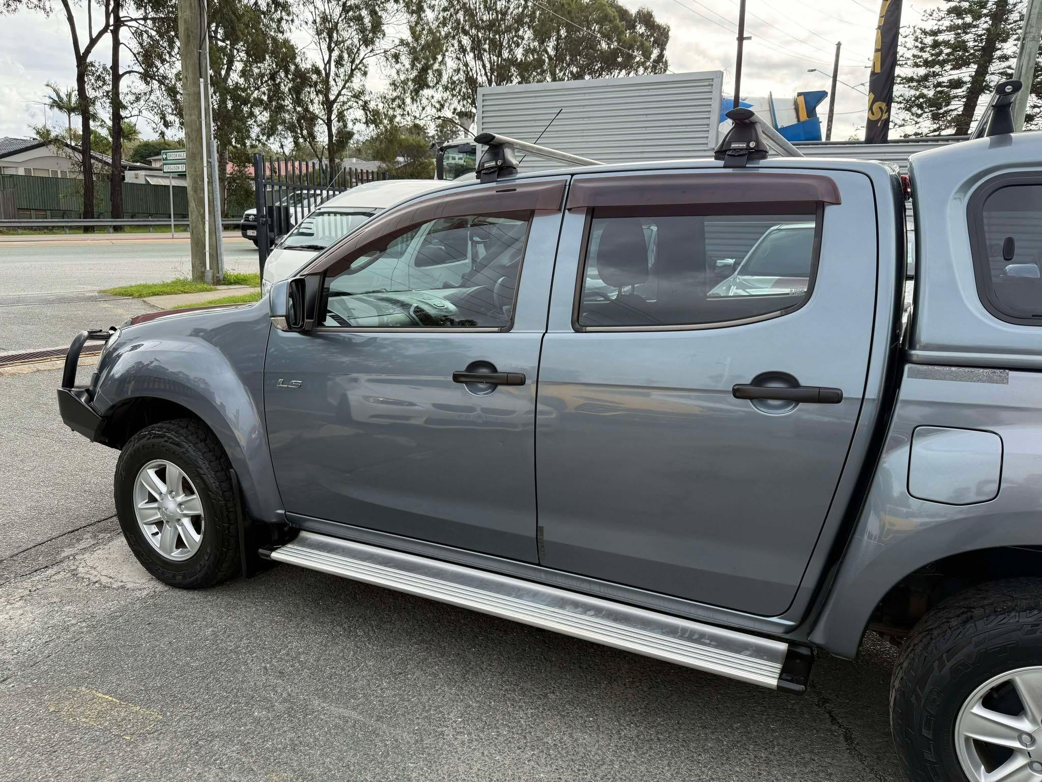 ISUZU D-MAX