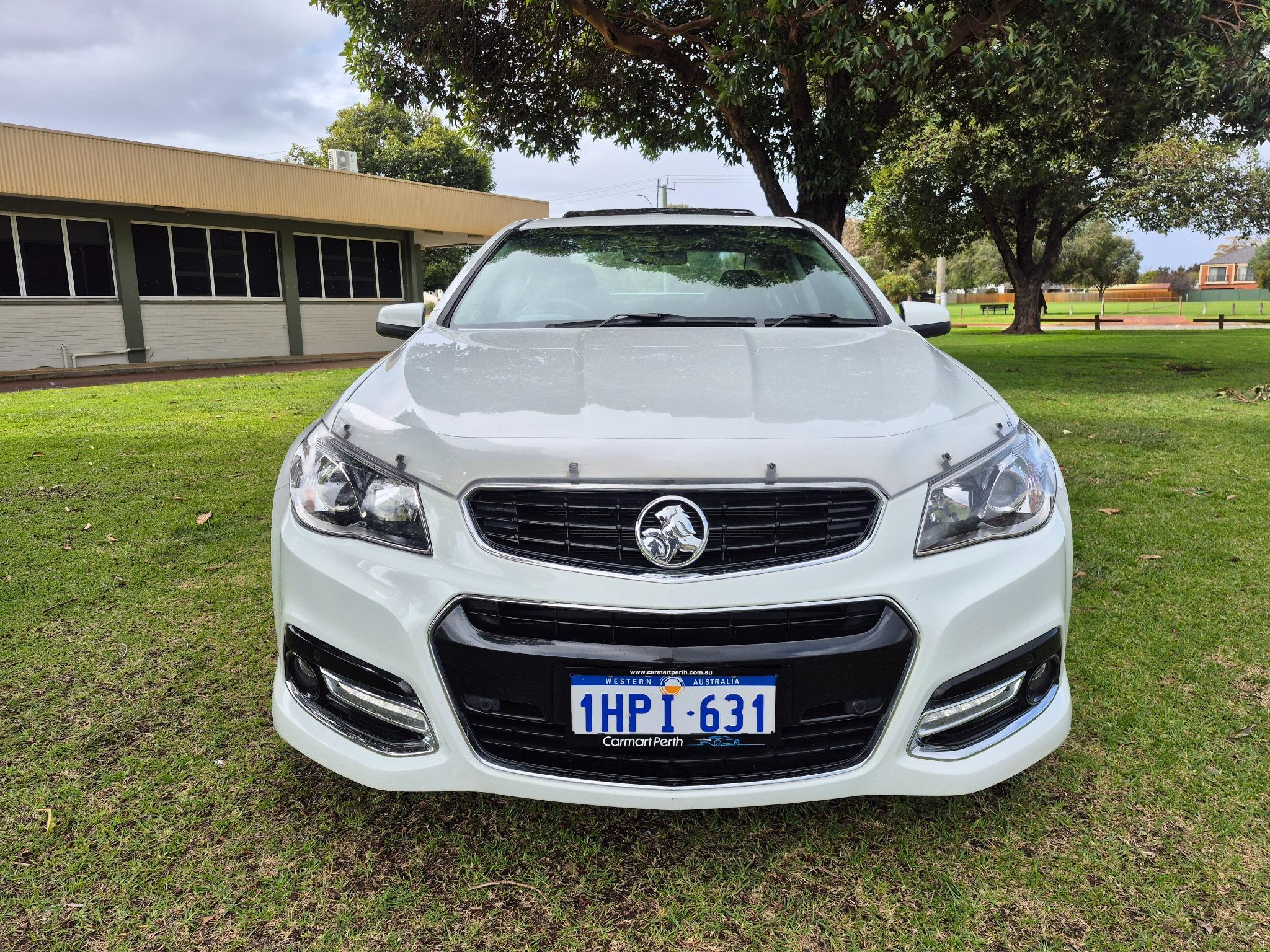 HOLDEN COMMODORE