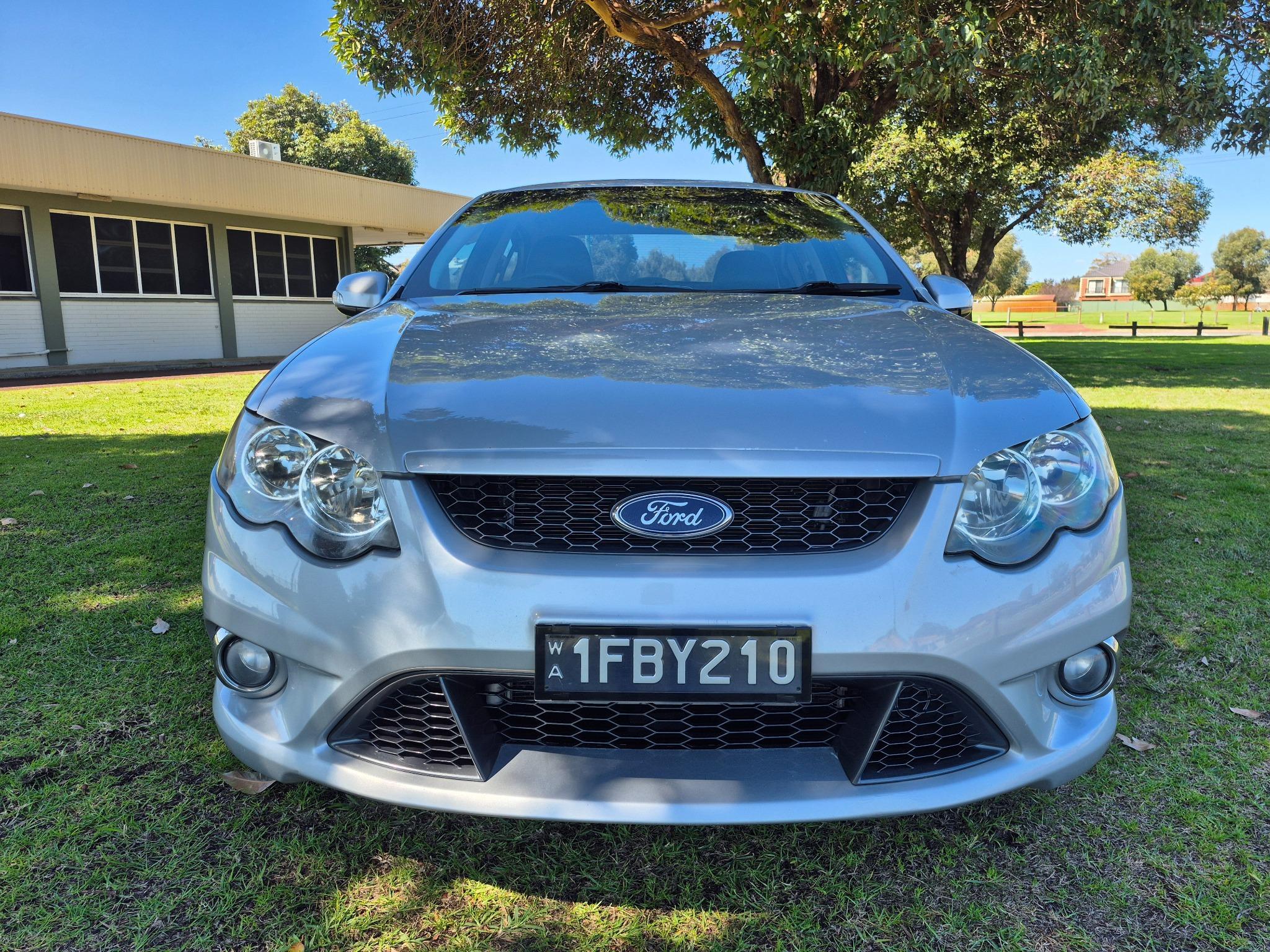 FORD FALCON