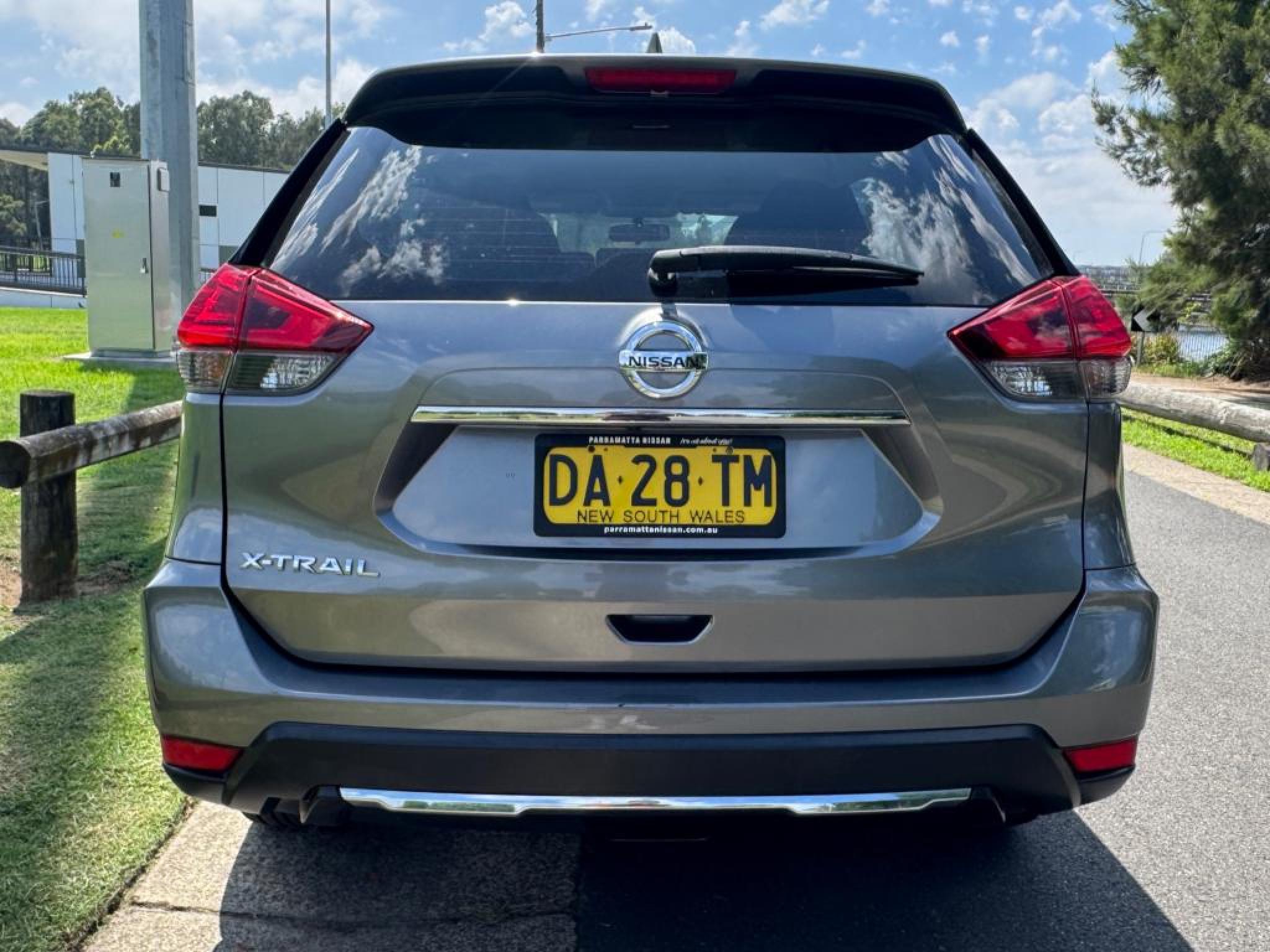 NISSAN X-TRAIL