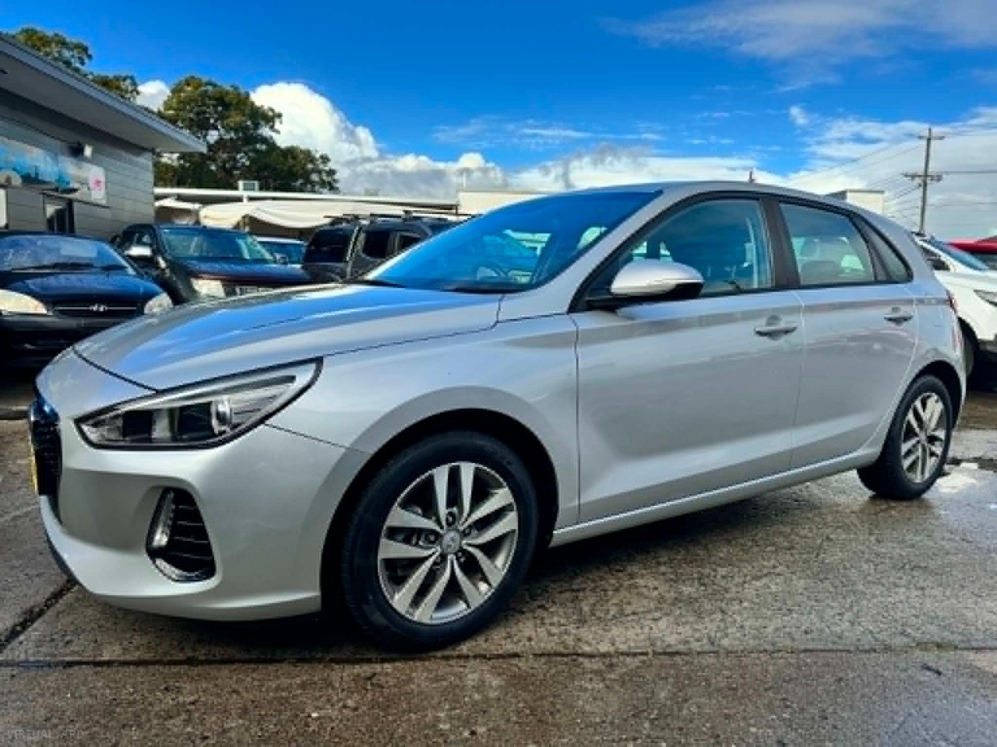 HYUNDAI i30