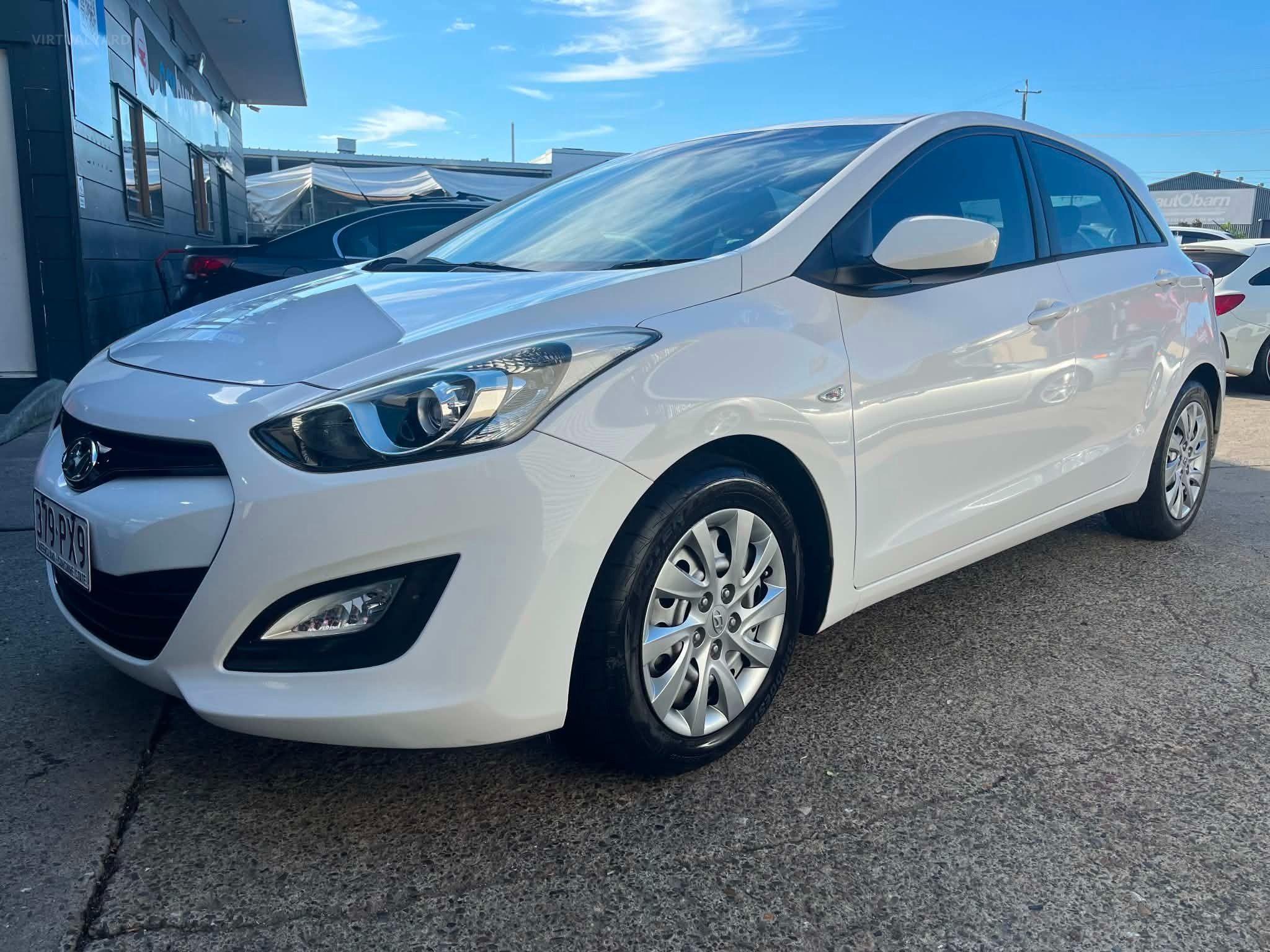 HYUNDAI i30