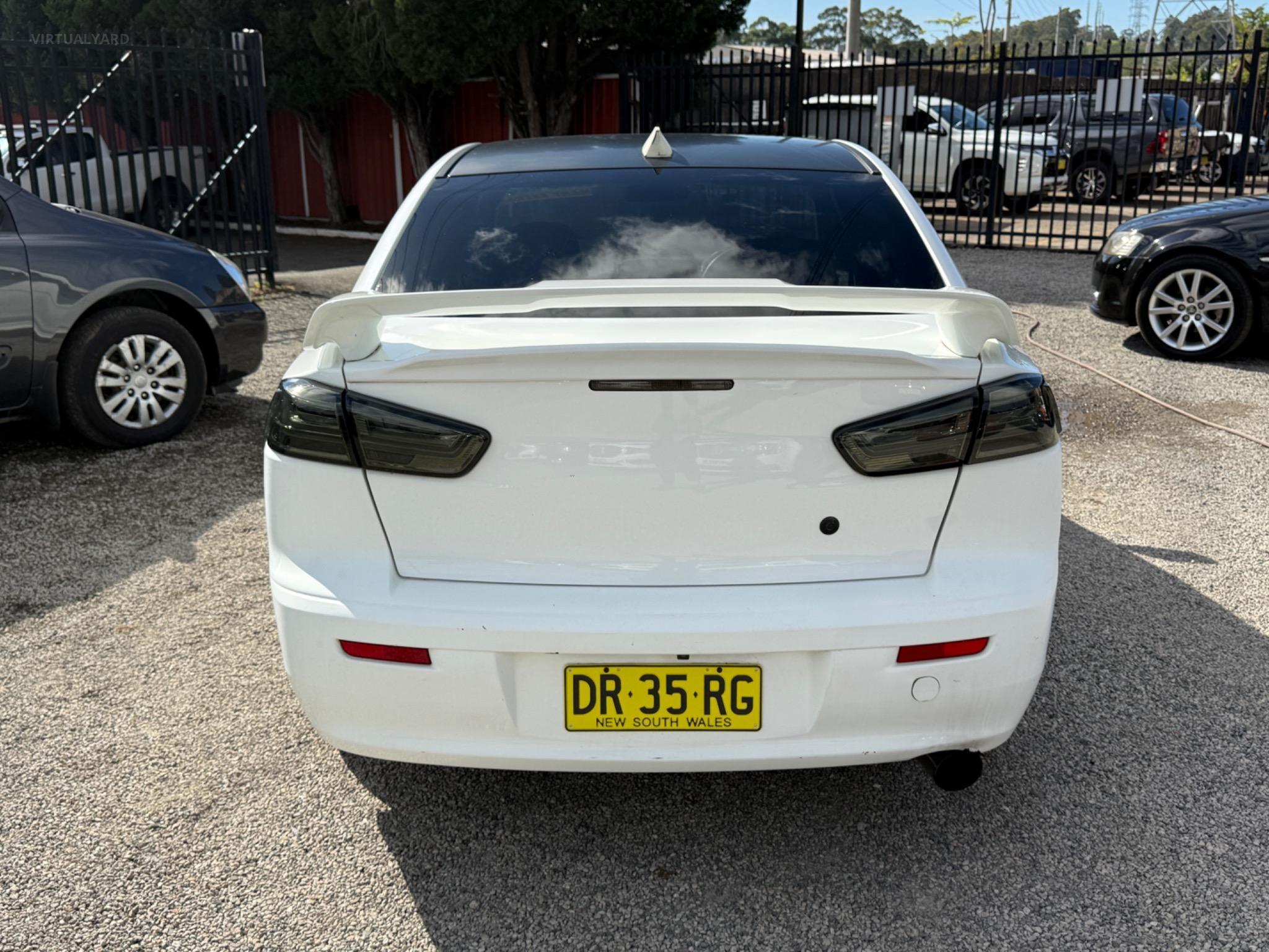 MITSUBISHI LANCER