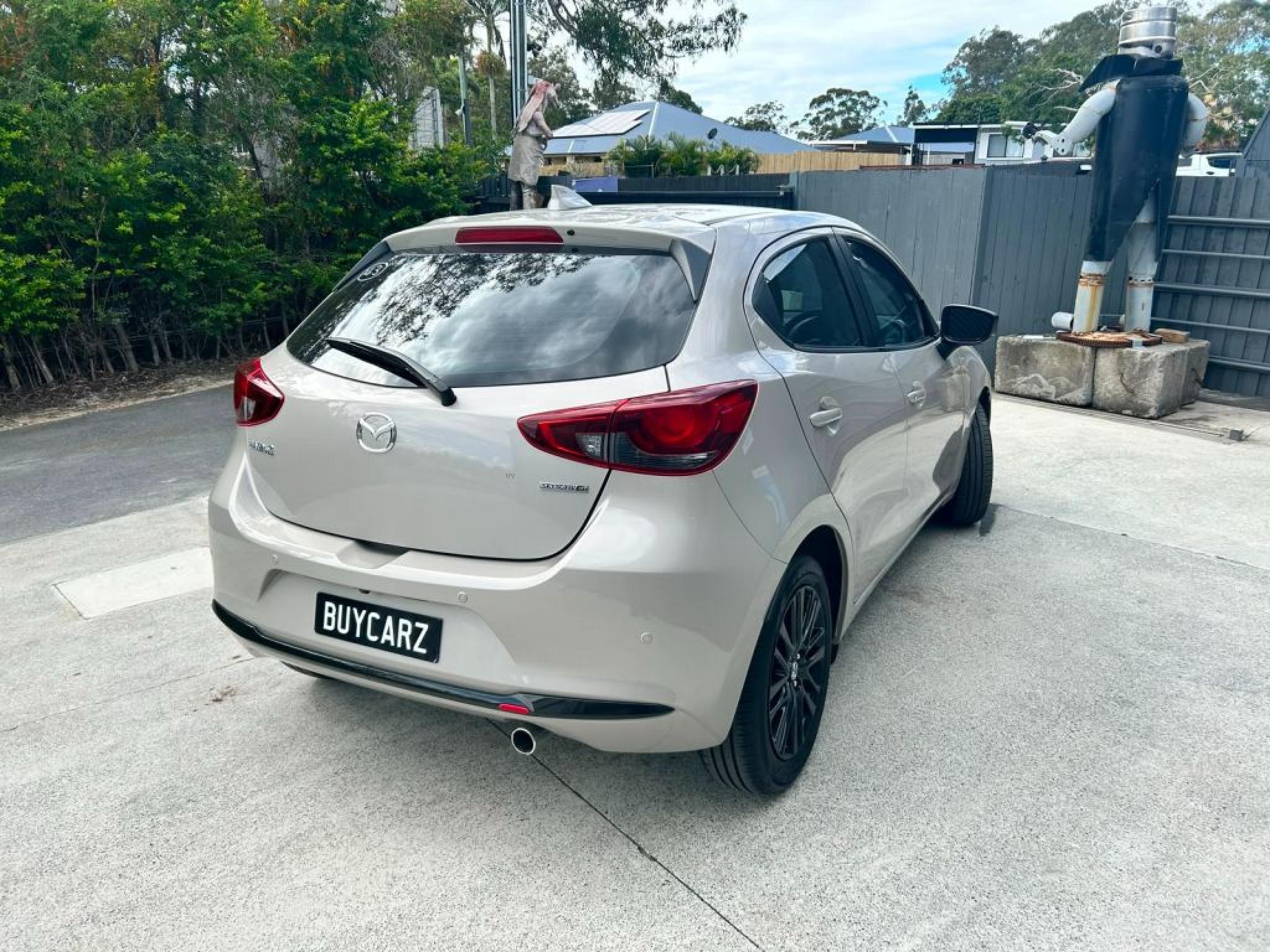 Mazda 2